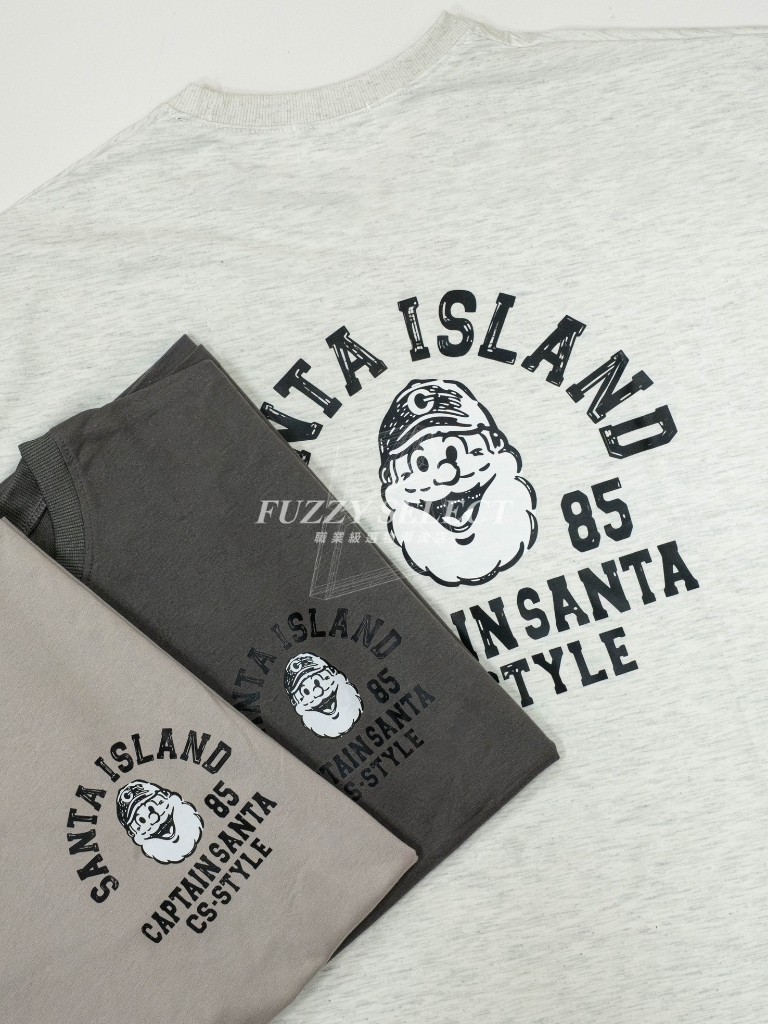 【逢甲FUZZY】Santa Island Tee 潮流 日常 美式 圖案 Logo 短T 短Tee 炭灰 雪白 水泥灰