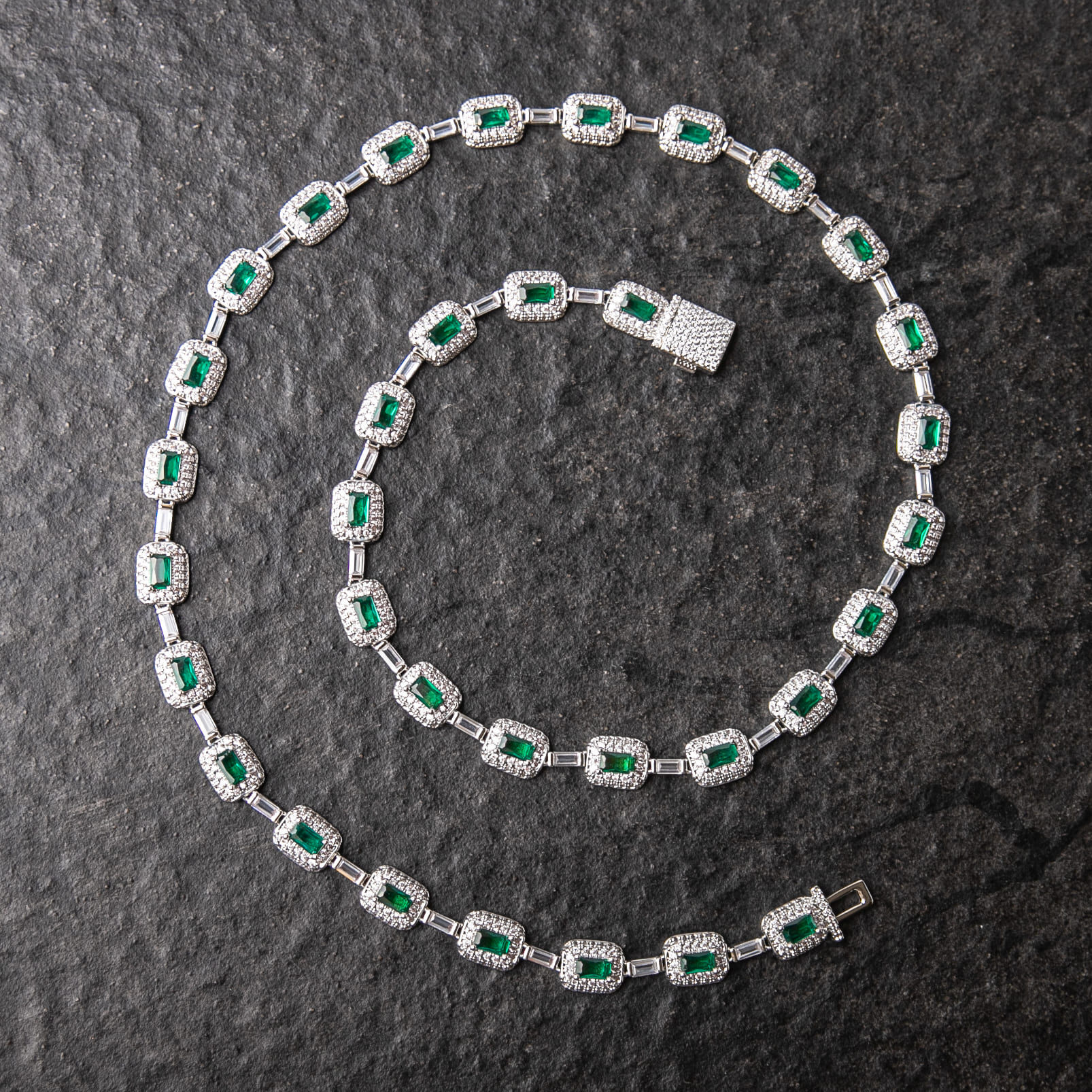 7MM翠綠之芯滿鑲項鍊