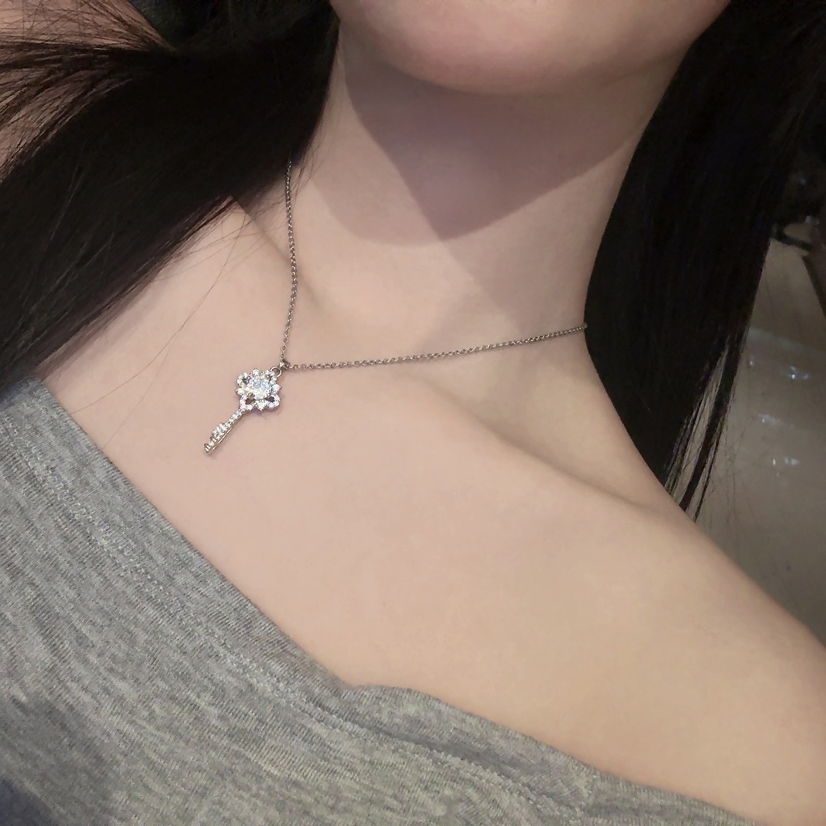 Gy’白金銀星鑽”心鎖鑰匙項鍊