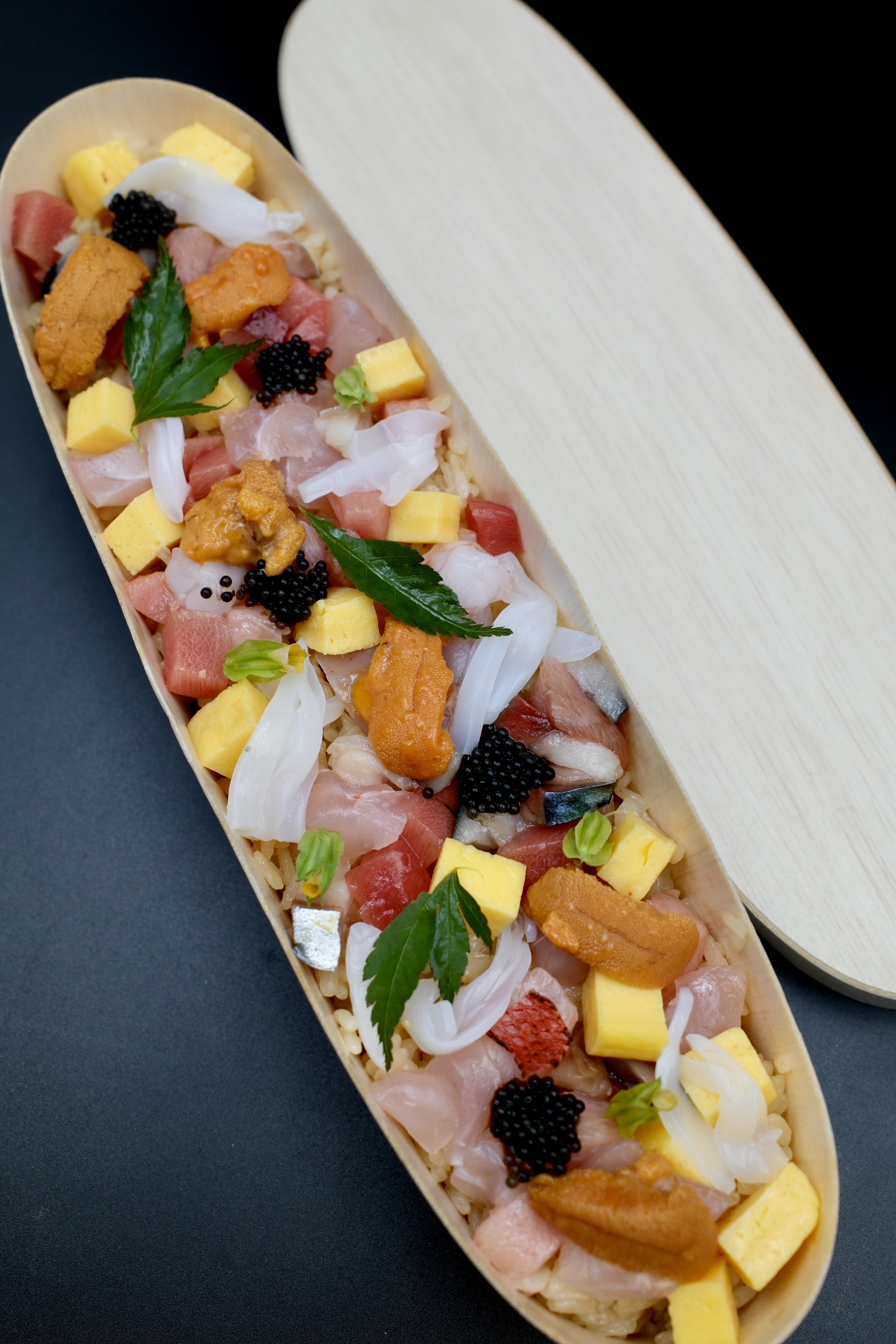 七色雜錦海鮮丼