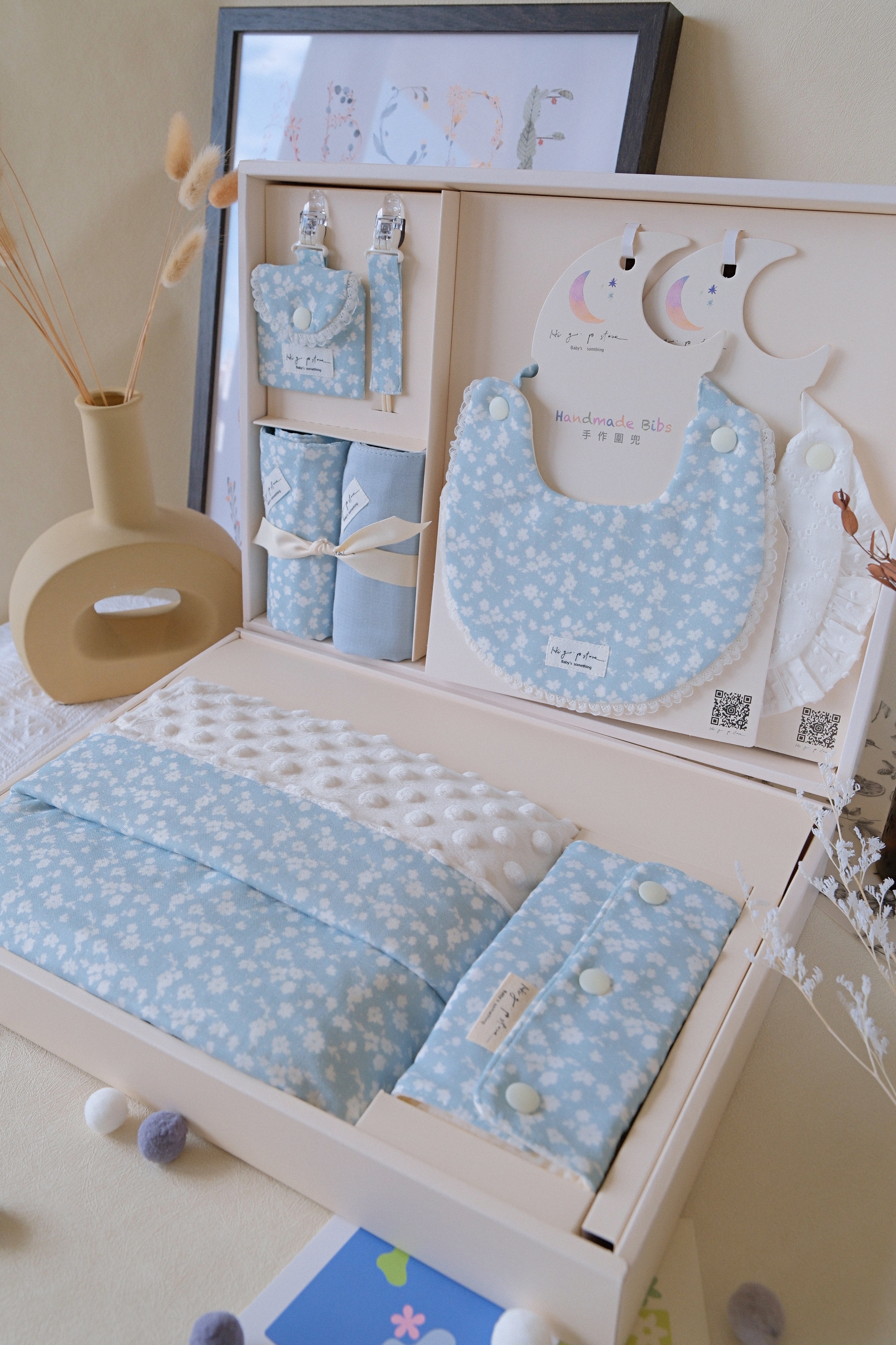 Hi Y.P store-彌月禮盒收涎推薦組-獨家設計-霧藍霜語