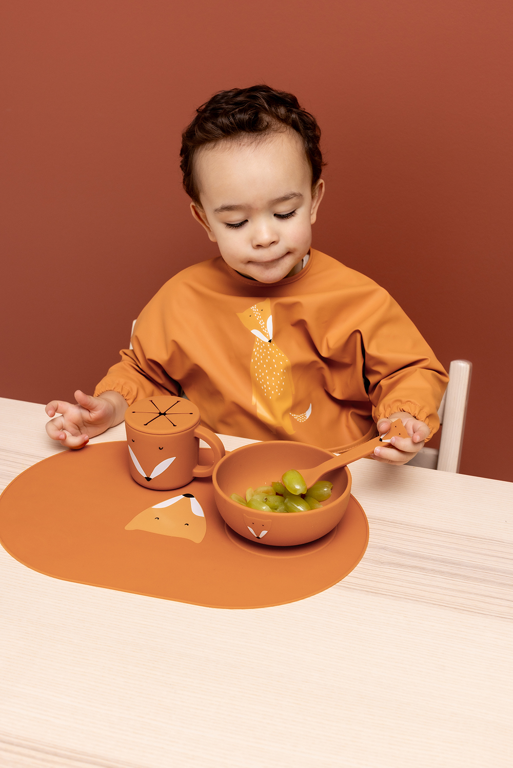 trixie 動物造型長袖防水圍兜-聰明狐狸