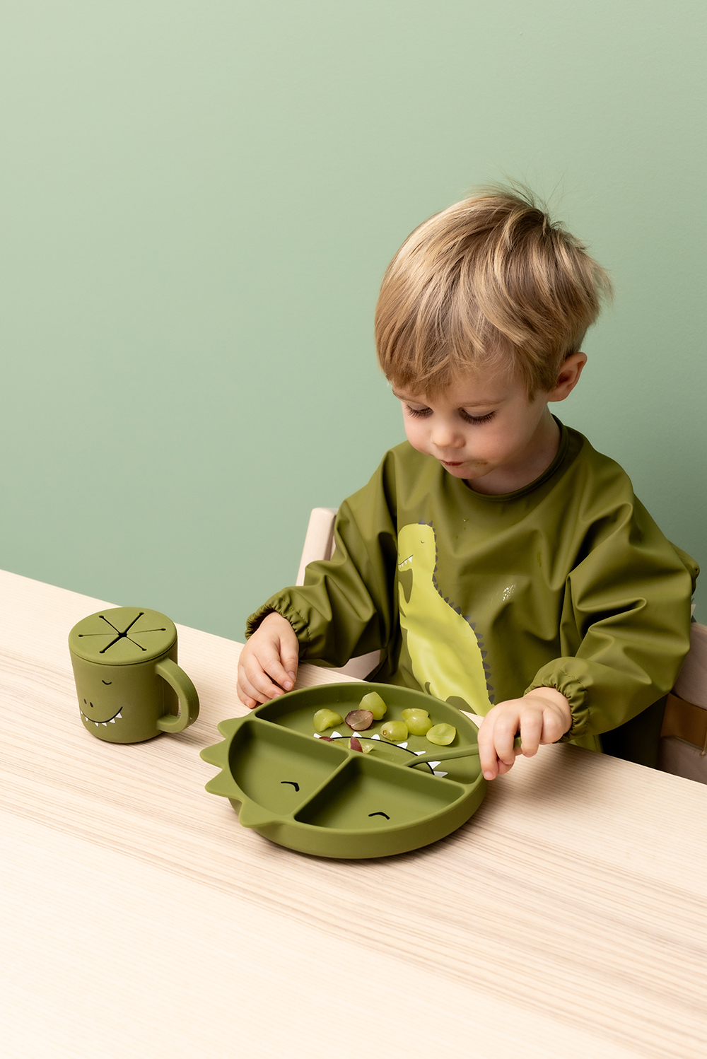 trixie 動物造型長袖防水圍兜-威力恐龍