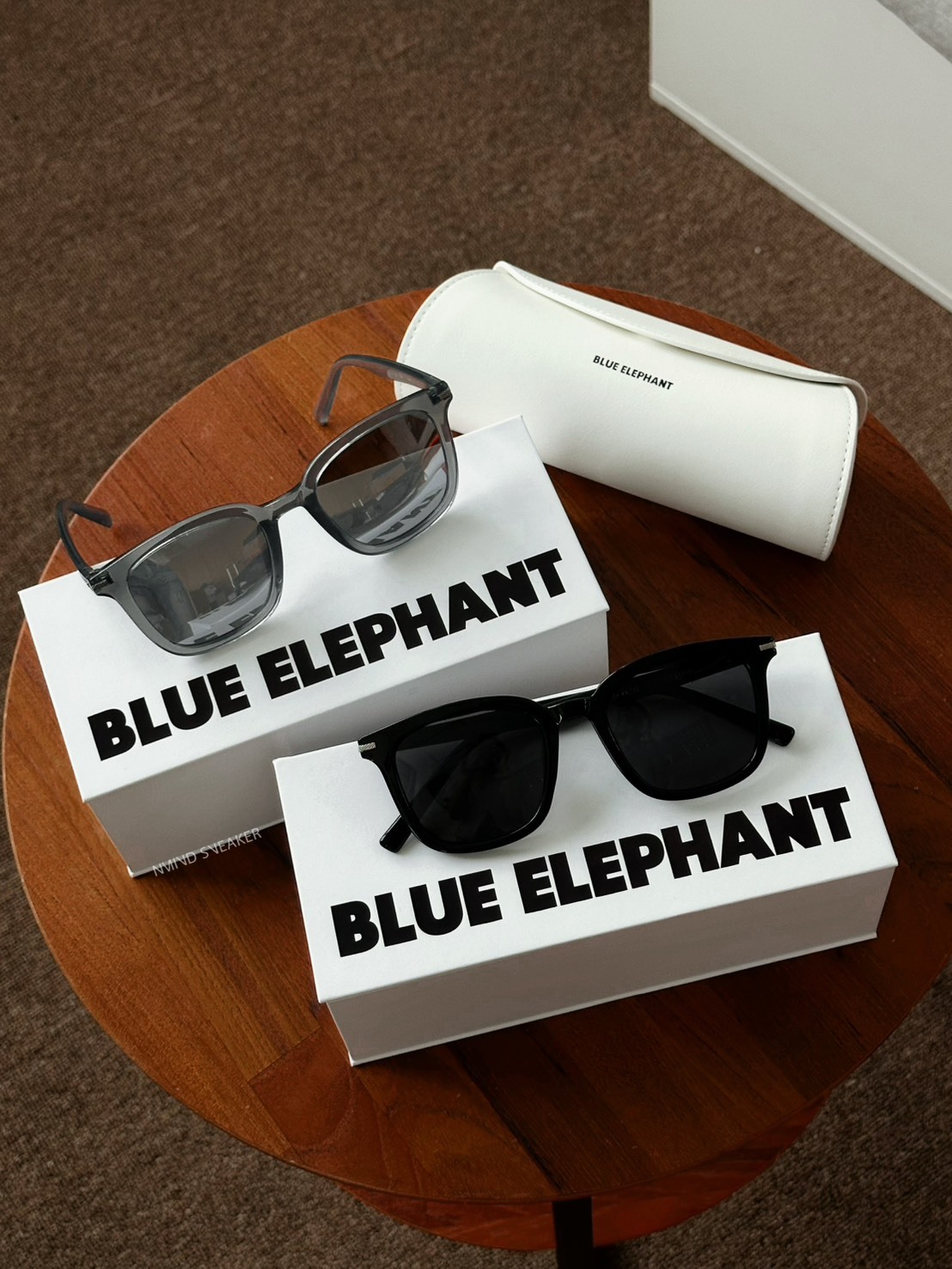 BLUE ELEPHANT●DUSTIN /2色●UNISEX●追跡送料込 BLUE ELEPHANT○DUSTIN /2色○UNISEX○追跡送料込 (BLUE