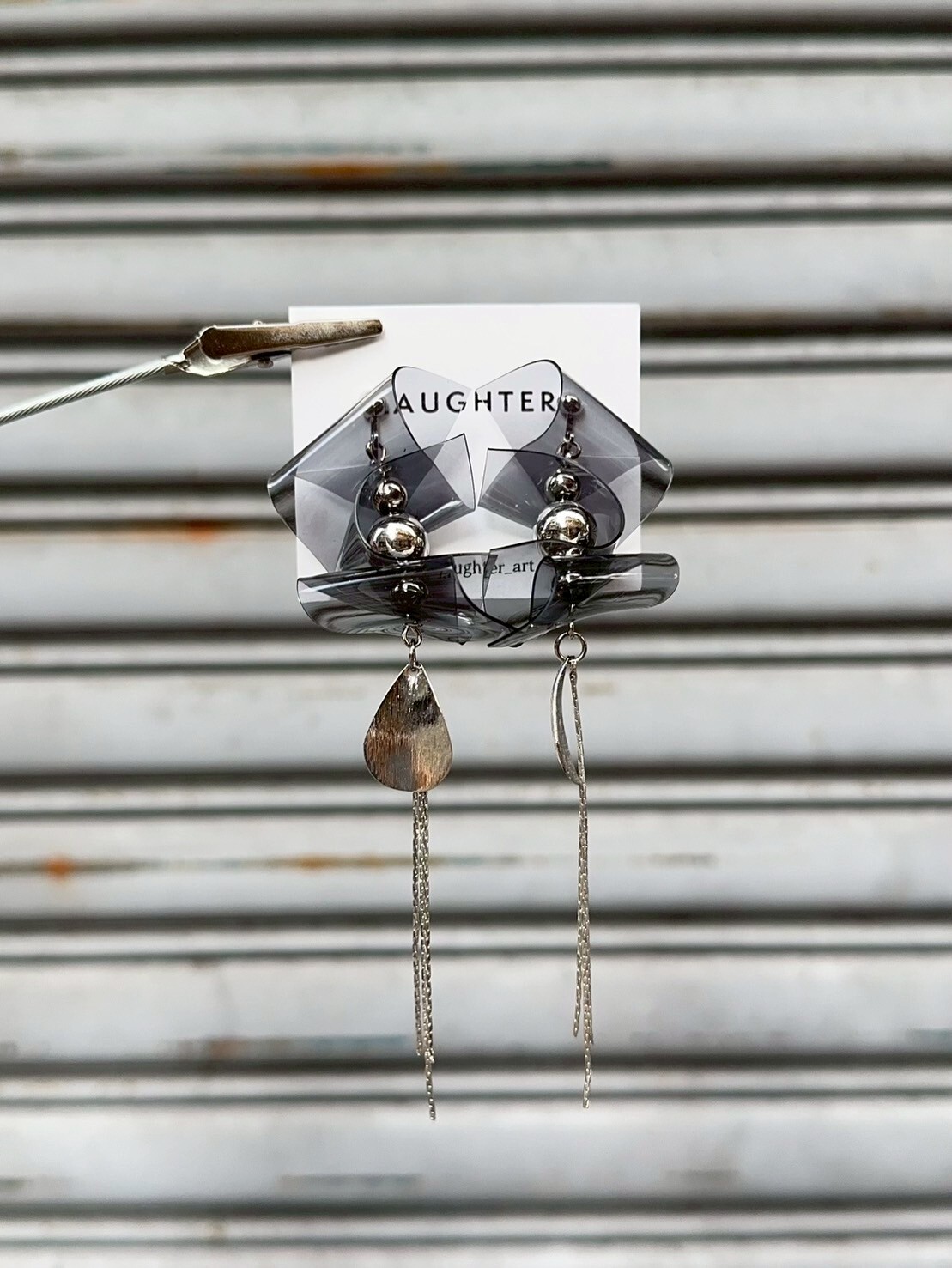 [LAUGHTER] 黑色耳夾 NO.280