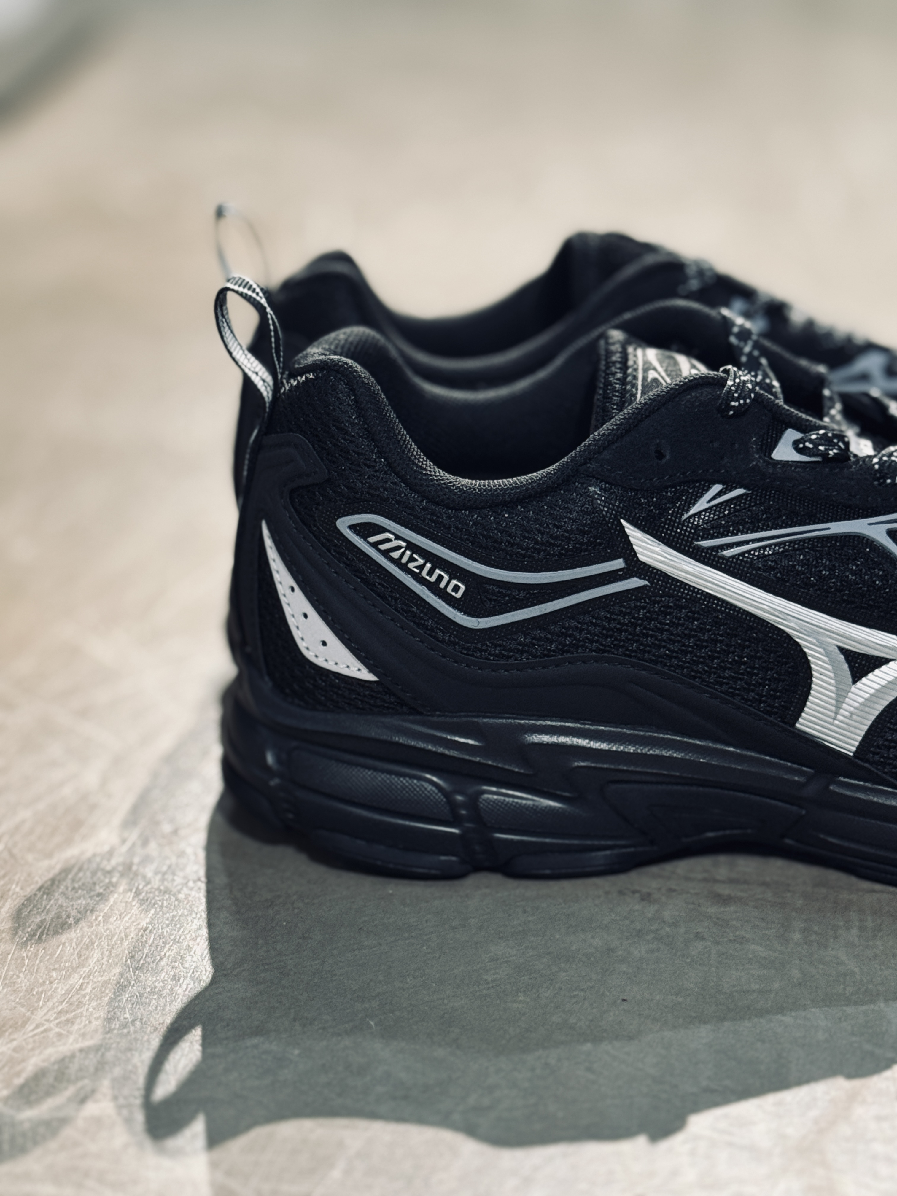 [預訂] Mizuno Speed 10S Black D1GH240605