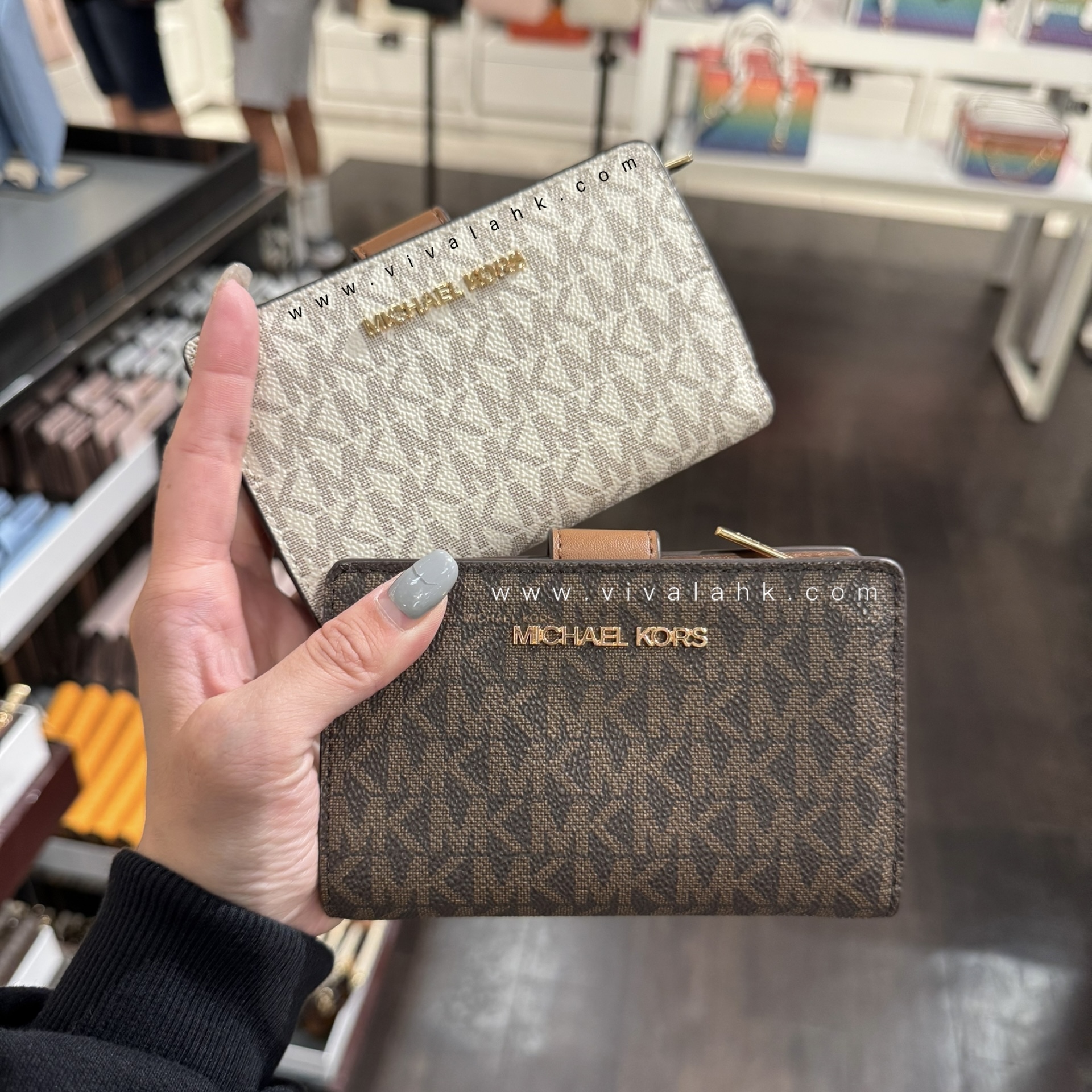 Michael Kors - 中銀包 (MK字暗花) (35F8GTVF2B)