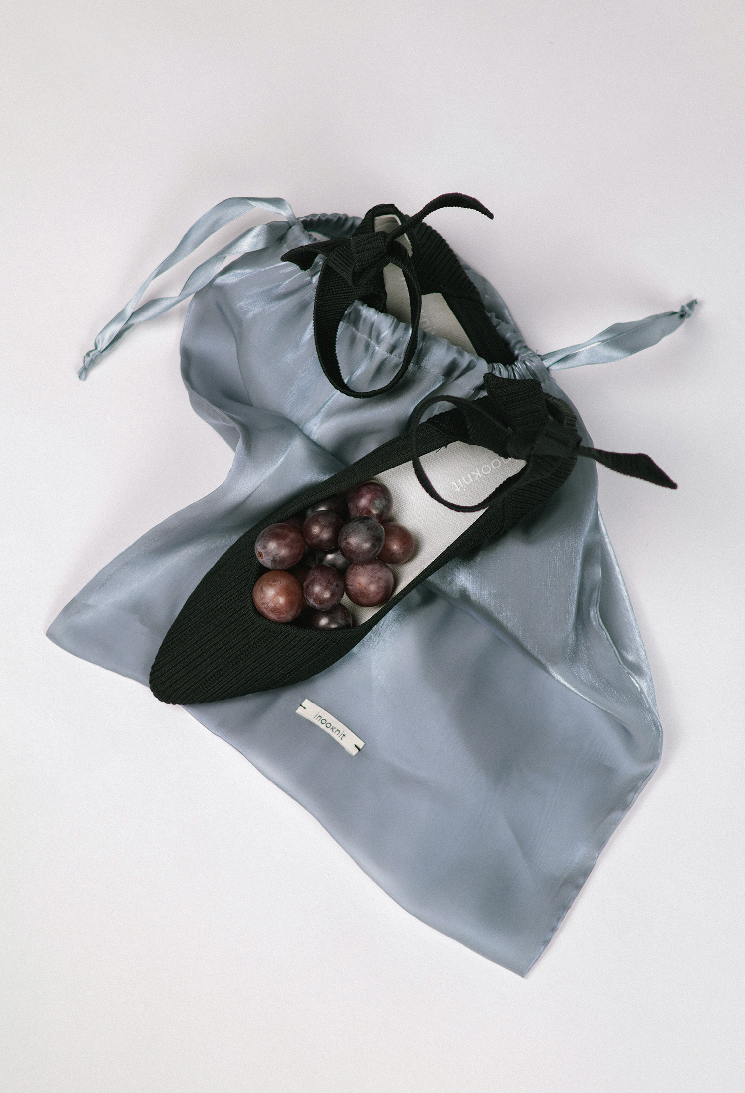 inooknit烏干紗束口袋 灰藍色