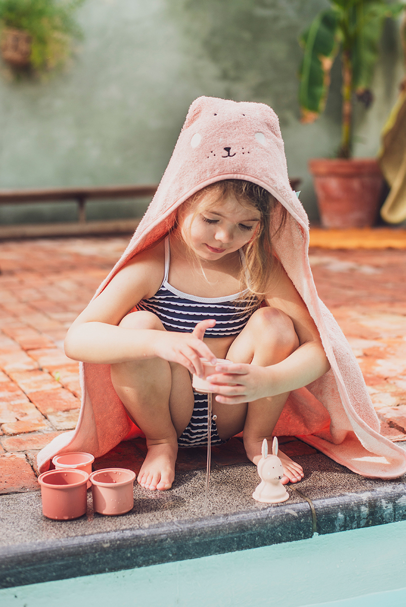 trixie 動物造型有機棉連帽浴巾-乖乖小兔