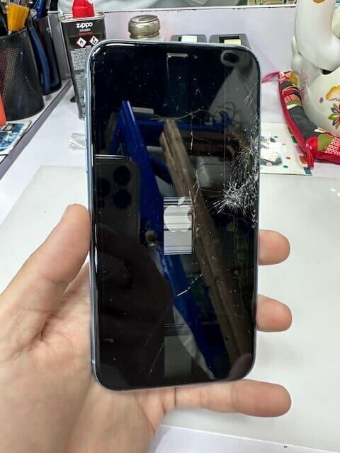 iPhone 15爆mon