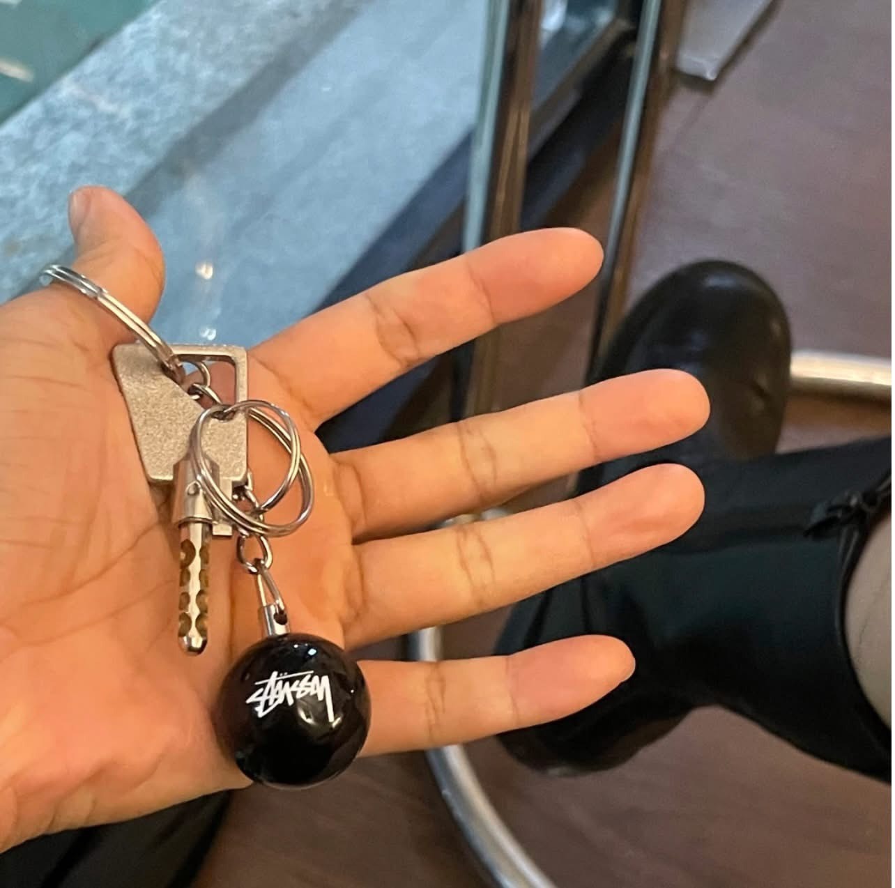 現貨  Stussy 8 Ball 黑色 吊飾