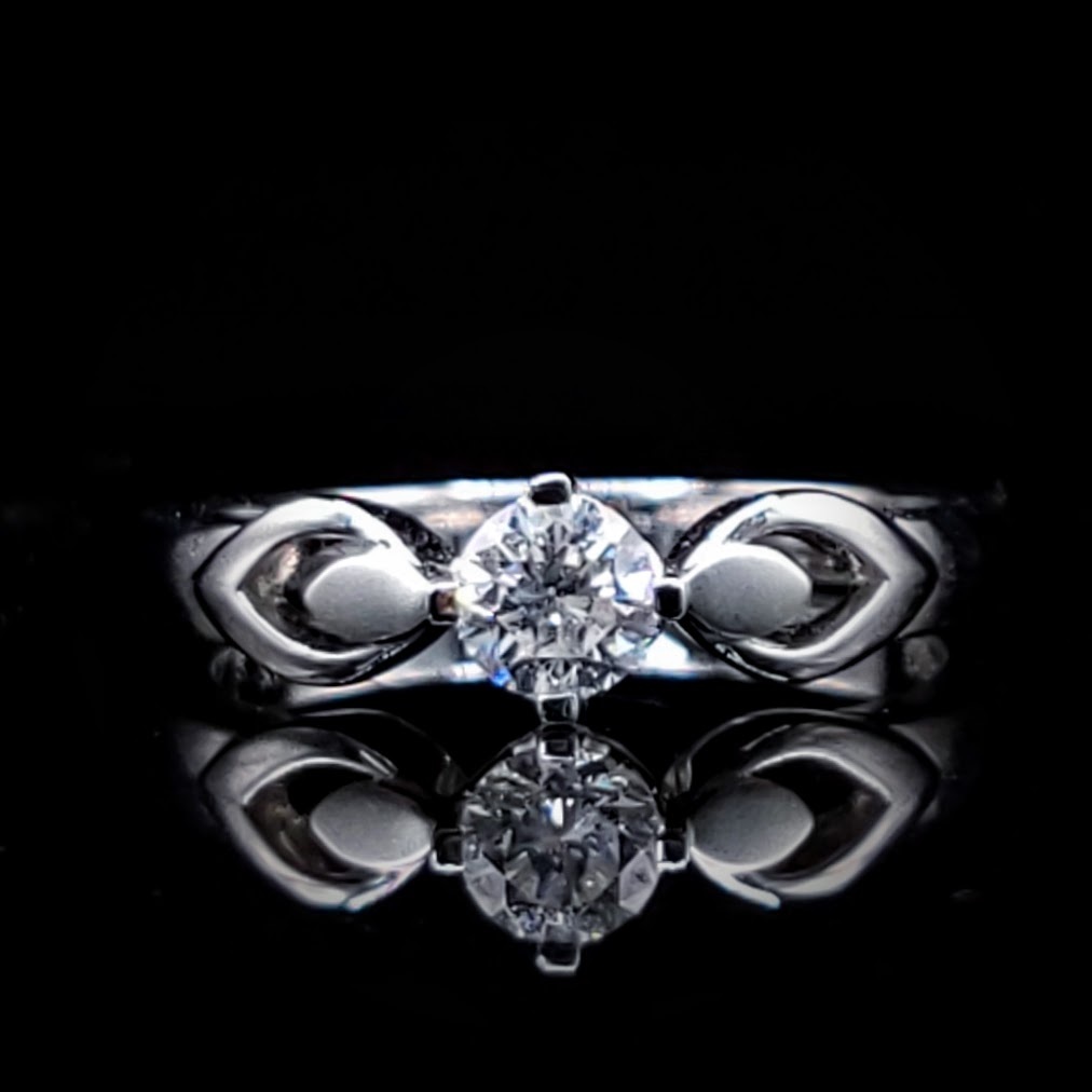 18K White Gold 0.32ct Diamond Ring