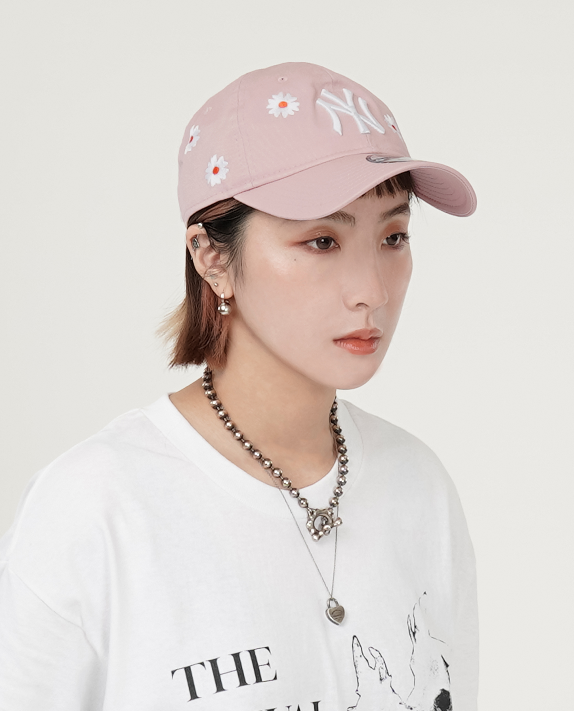 NEW ERA 9TWENTY 紐約洋基小花刺繡軟帽身帽 - 25SS