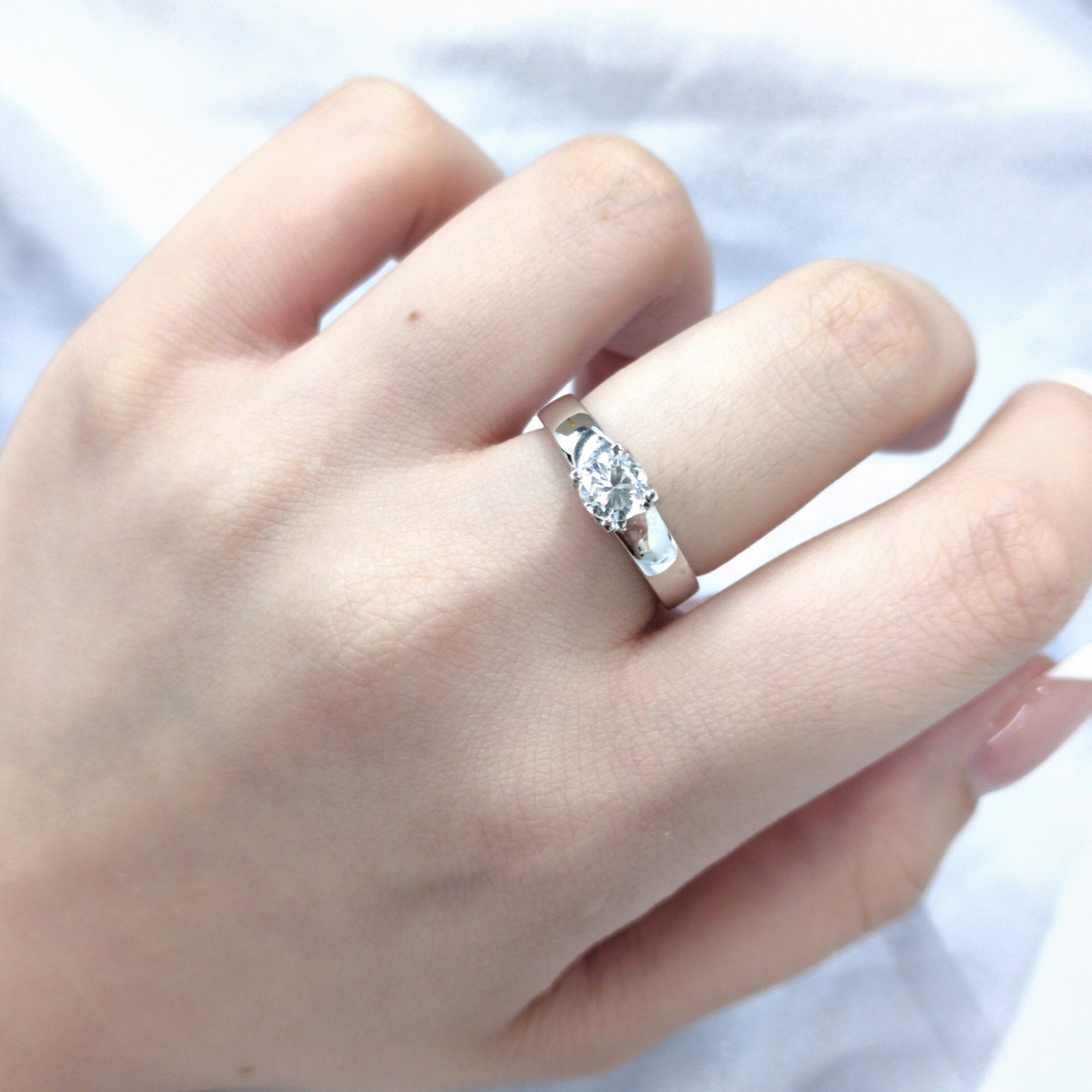 18K White Gold 0.49ct Diamond Ring