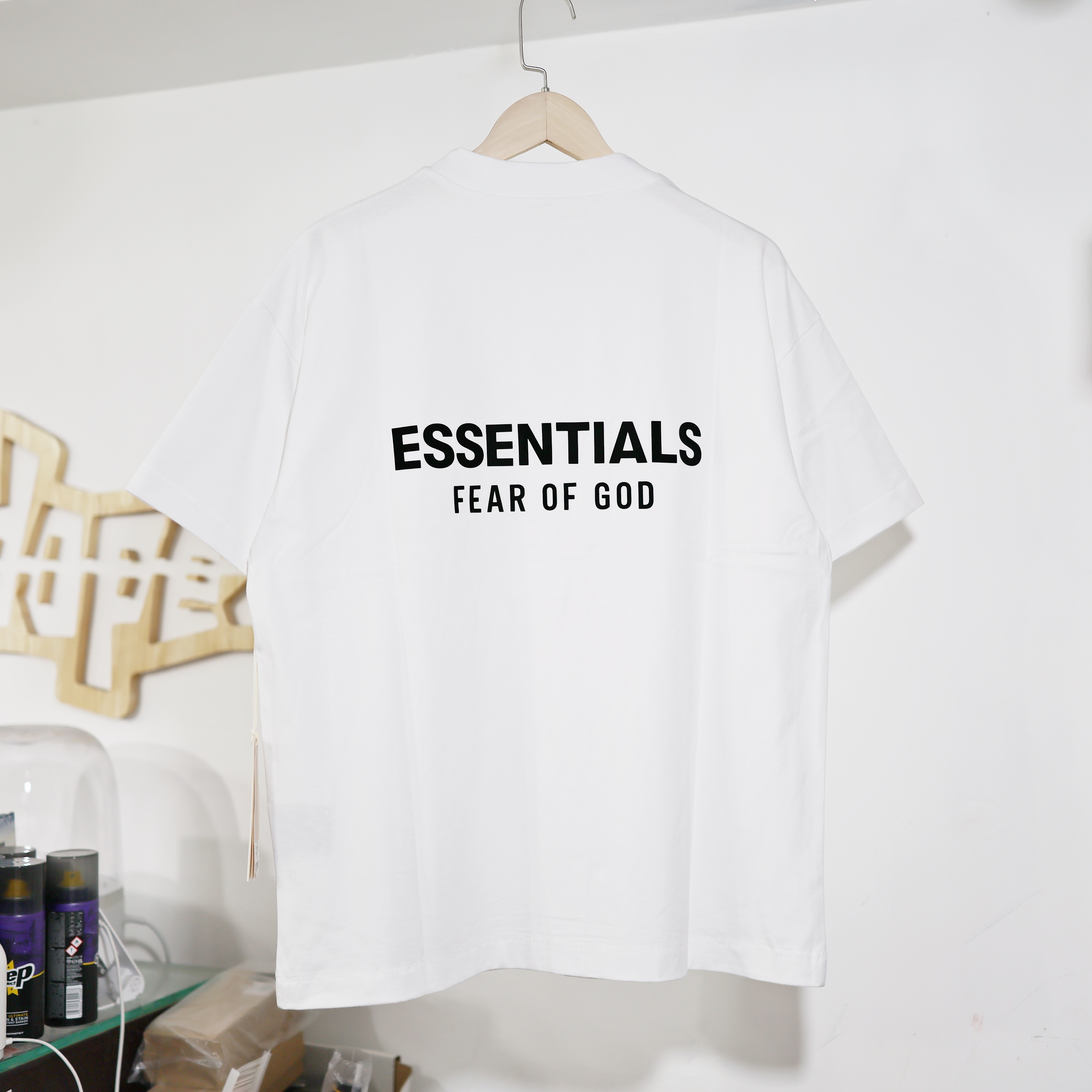 FEAR OF GOD - ESSENTIAL 白T Fear of God Essentials T-shirt (SS22) Light Oatmeal - True