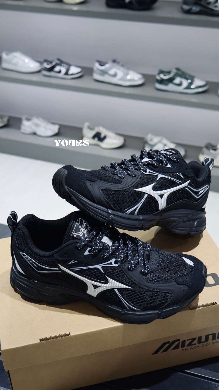 < 預購 >Mizuno 美津濃 復古運動鞋慢跑鞋 Speed 10S 黑魂 D1GH240605