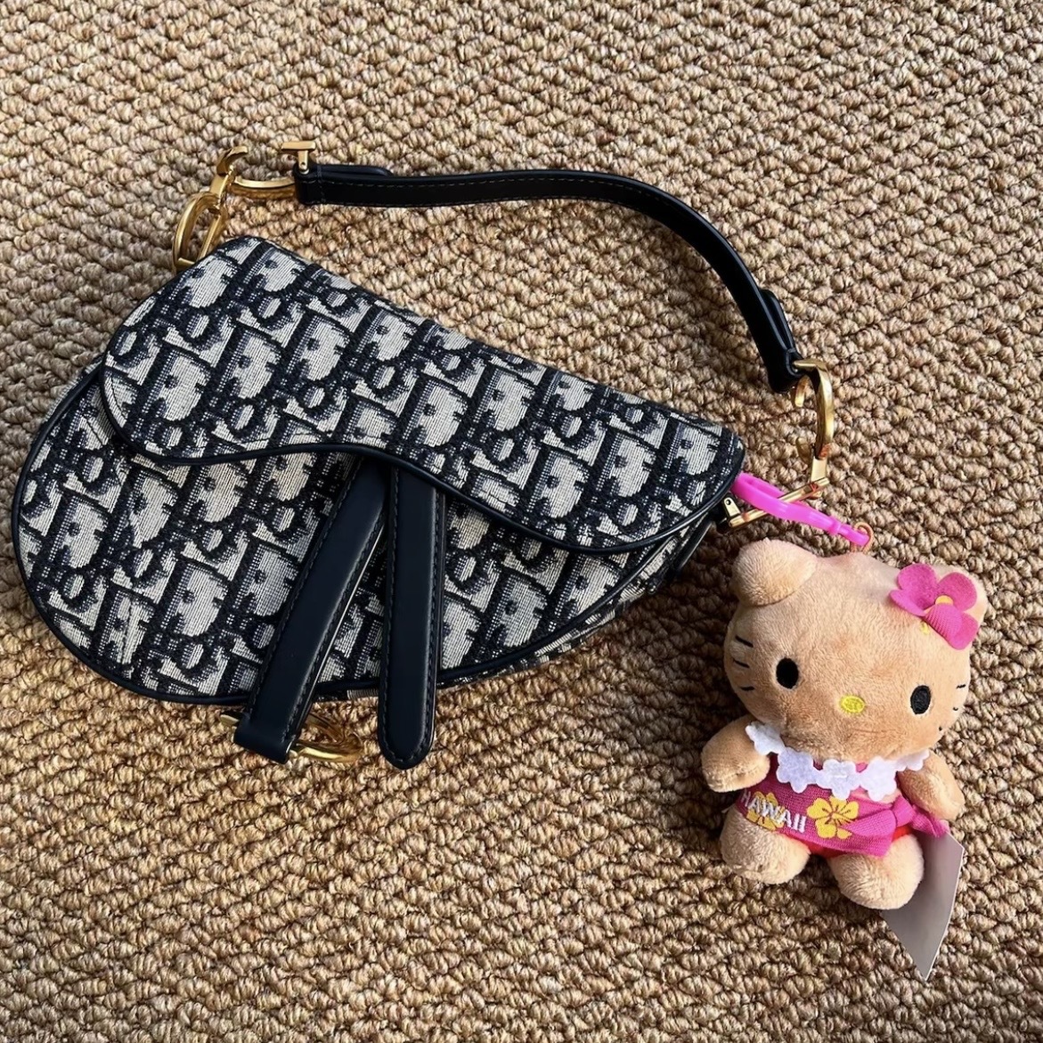 SANRIO 三麗鷗 HELLO KITTY 花圈吊飾 夏威夷限定 凱蒂貓 三麗鷗