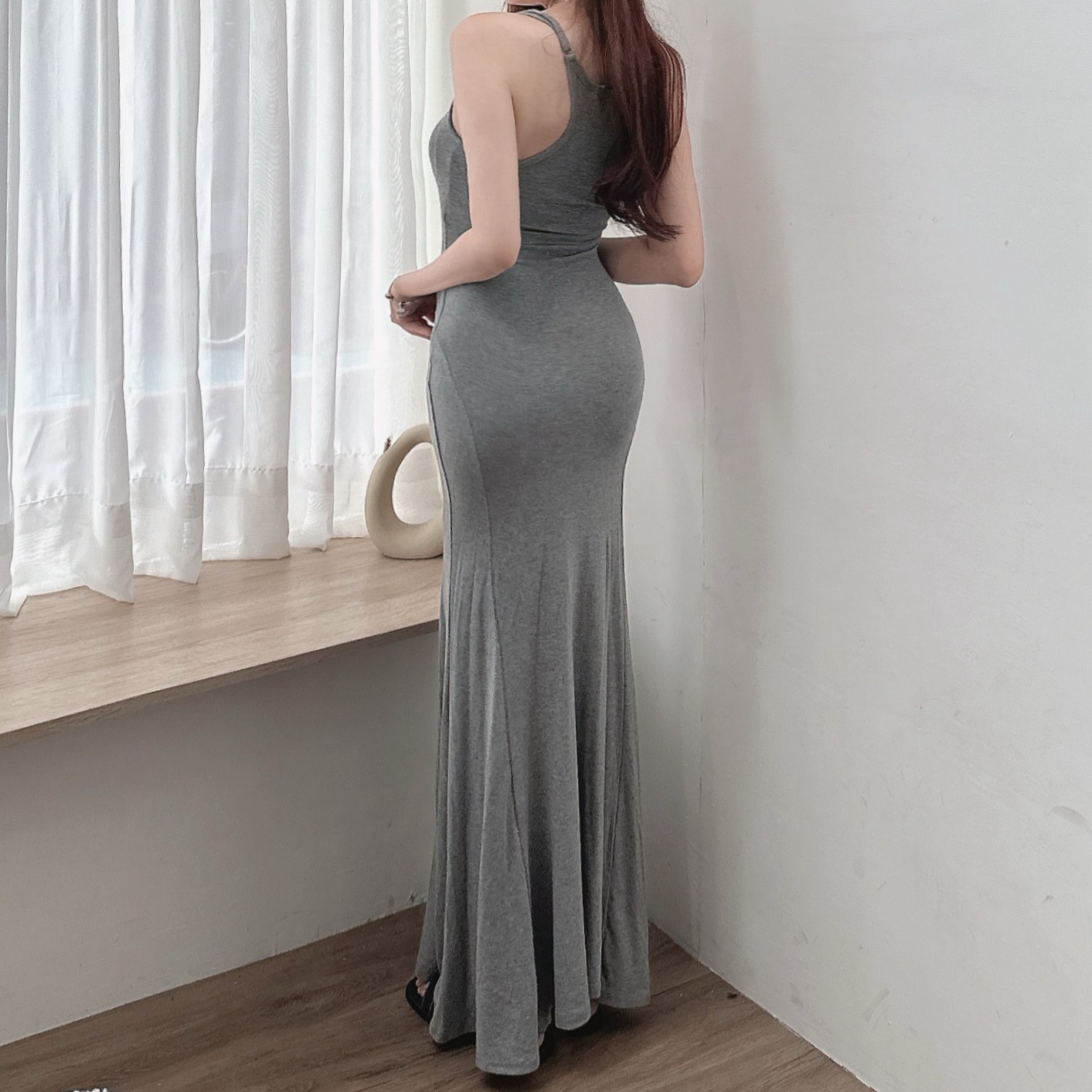 排釦方領魚尾裙洋裝/二色