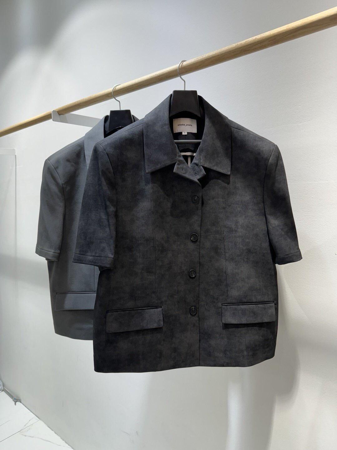 淨色短袖西裝褸 C_y-101JK