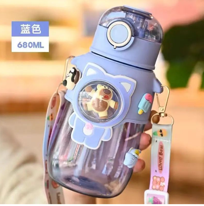 日常大容量超萌小熊水瓶水壶吸管塑料杯（680ml）