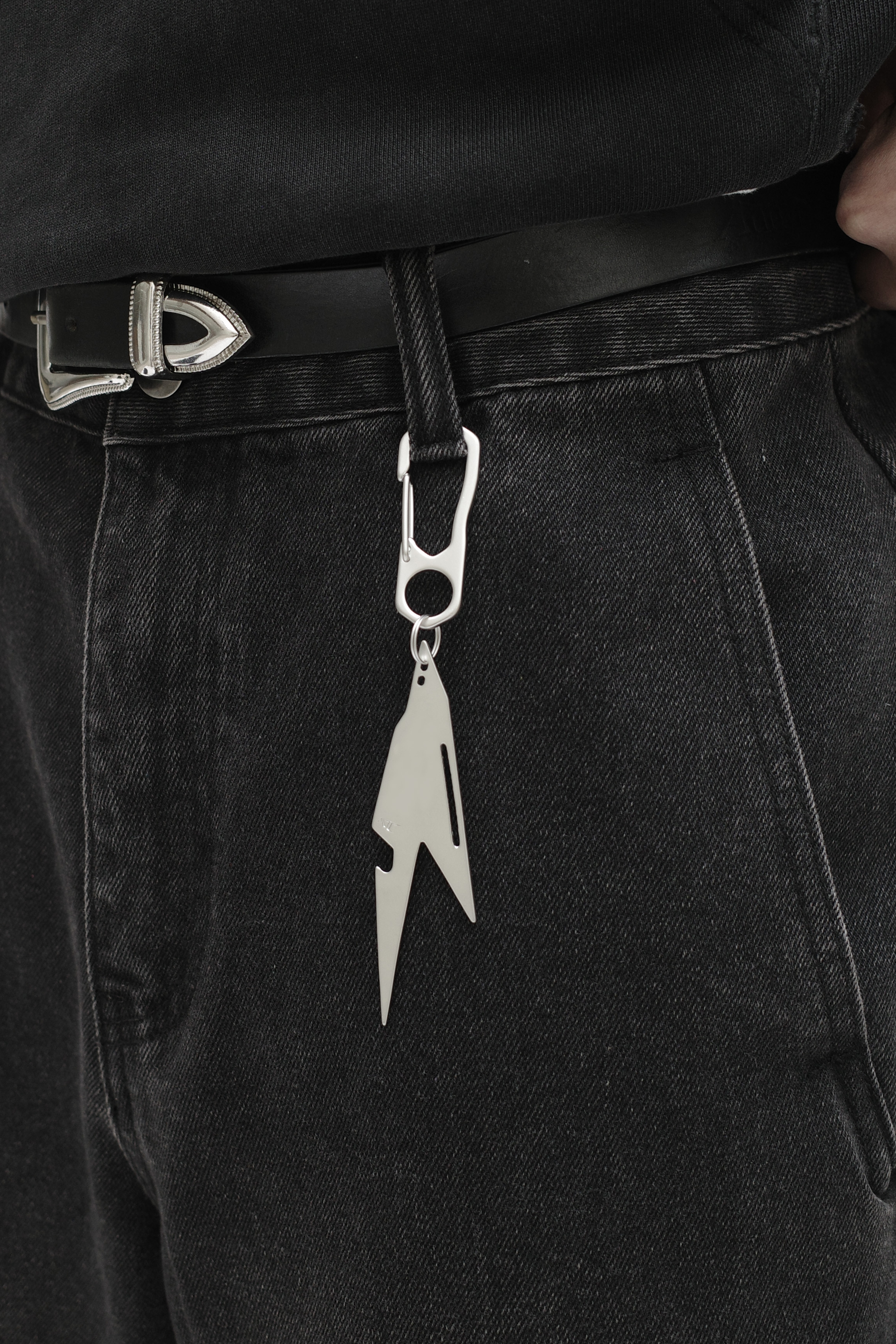 Anonymous Talking x Liam Conner｜S25-A06 – Liam Conner X AT Keychain