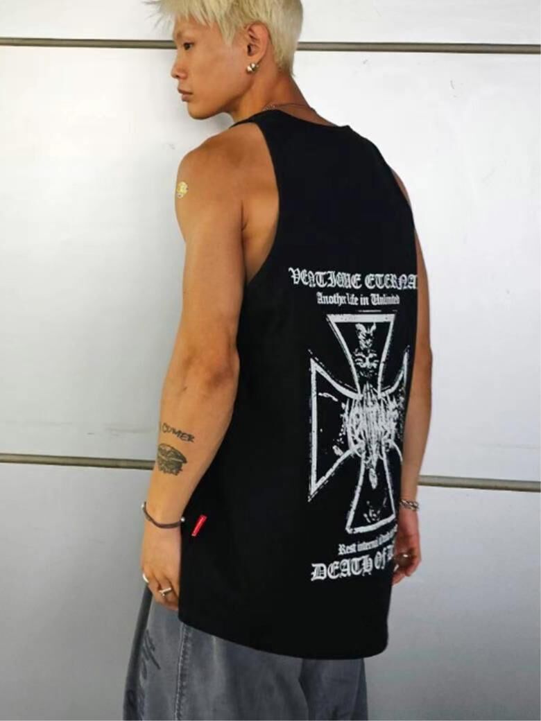 英文字圖案背心 VENTIQUE-066V