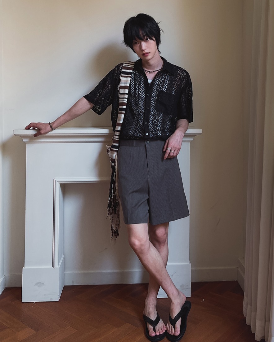 Pla刺繡簍空短袖襯衫