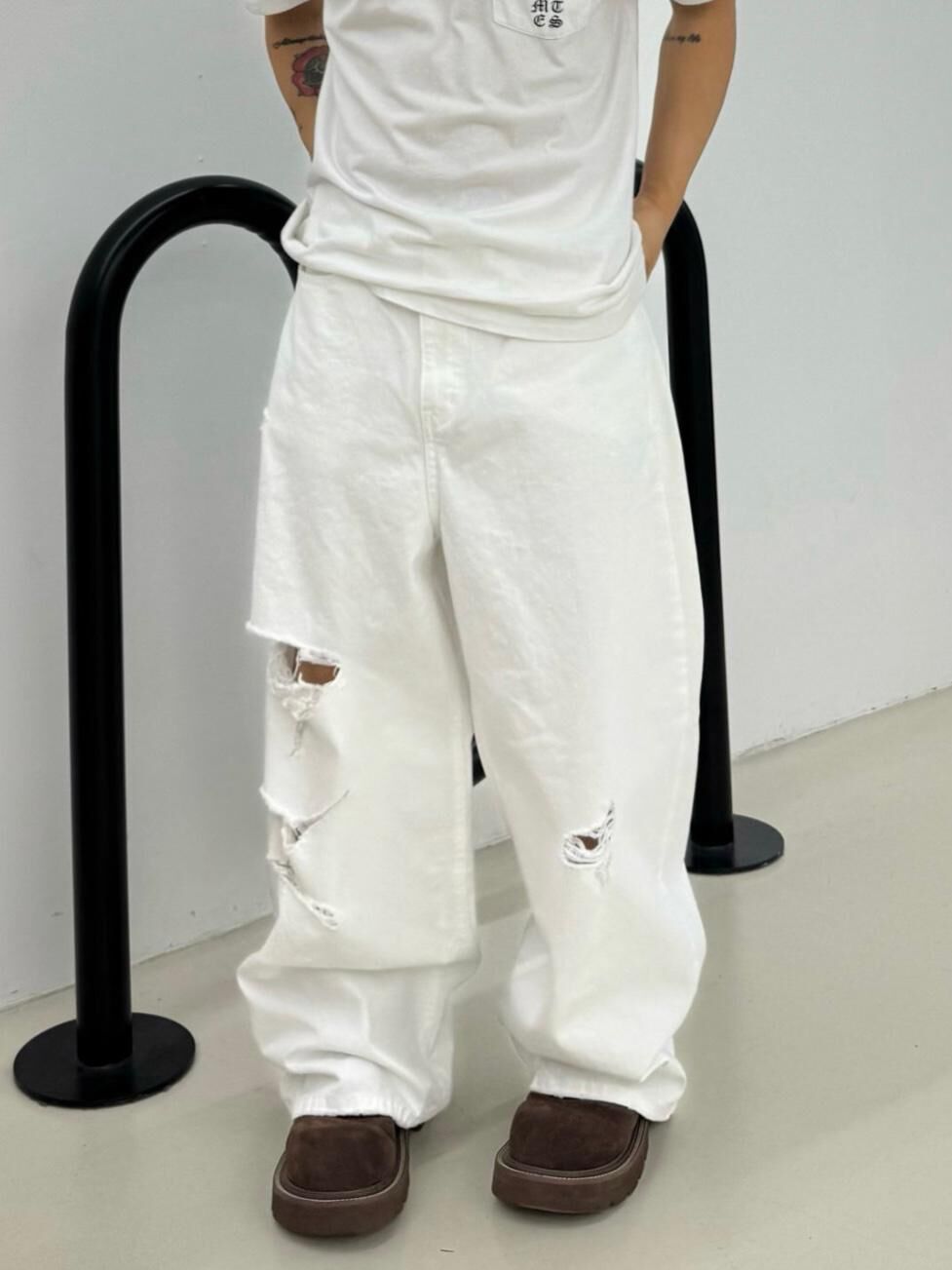 淨色破洞鬆身牛仔褲 Seeot-061P