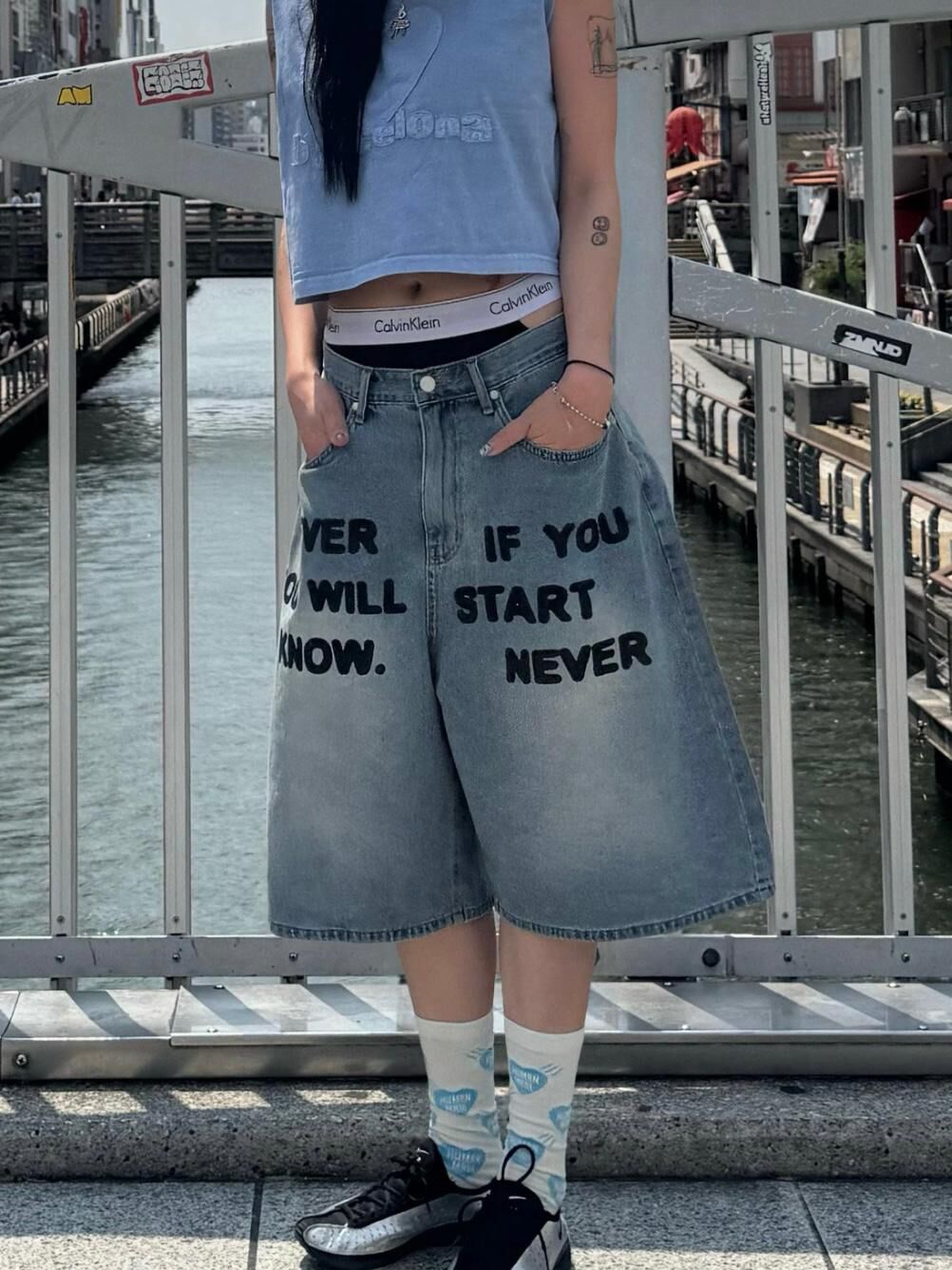 英文字牛仔短褲 Seeot-063P