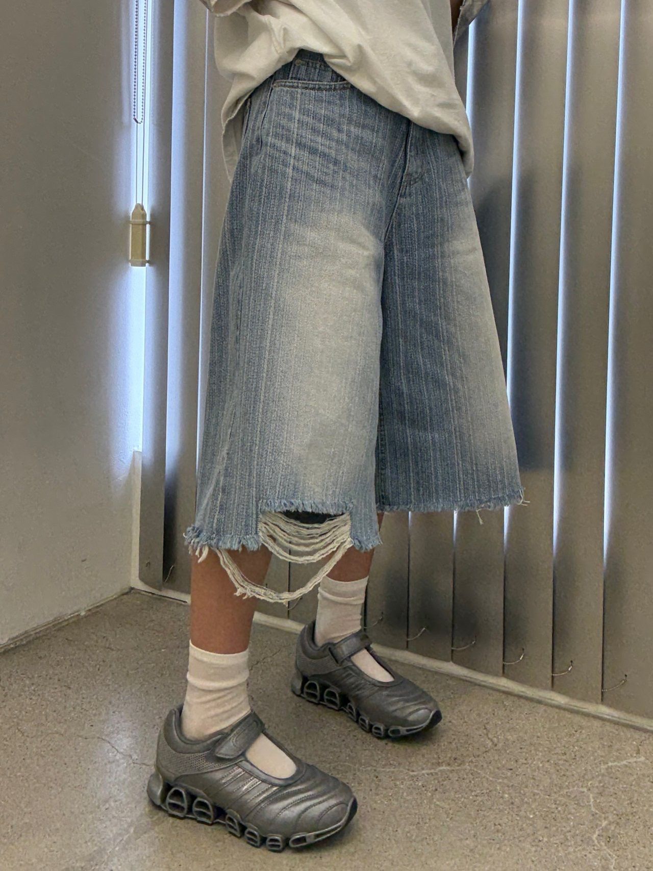 洗水破洞牛仔短褲 UNUSED-098P