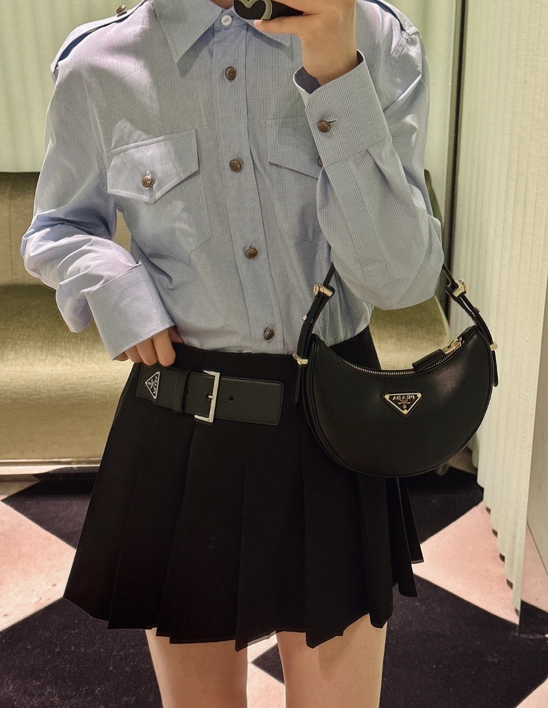 PRADA 三角標 百褶短裙