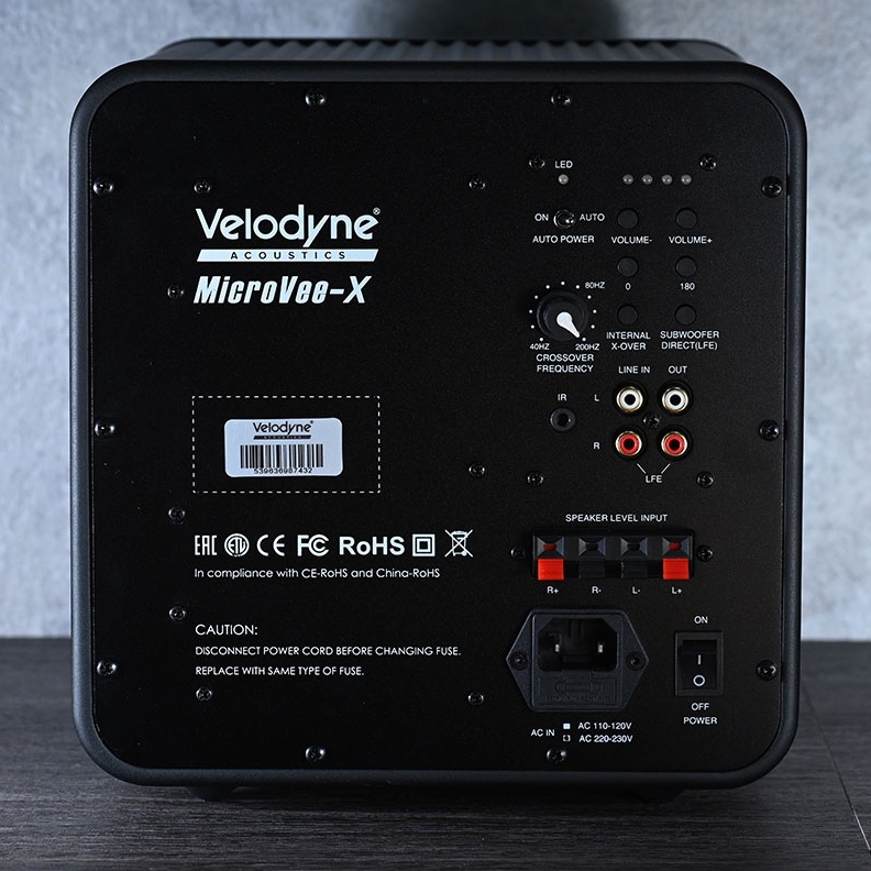 德國 Velodyne – MicroVee X 主動式超低音喇叭 | 6.5 吋低音單元,300W | LINE IN/LFE輸入輸出