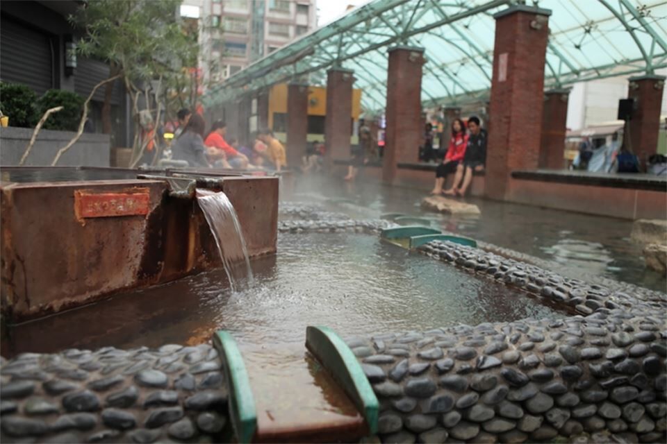 海風號其中一站是礁溪車站，空氣中就能感覺到一點溫泉的熱氣與氣味。