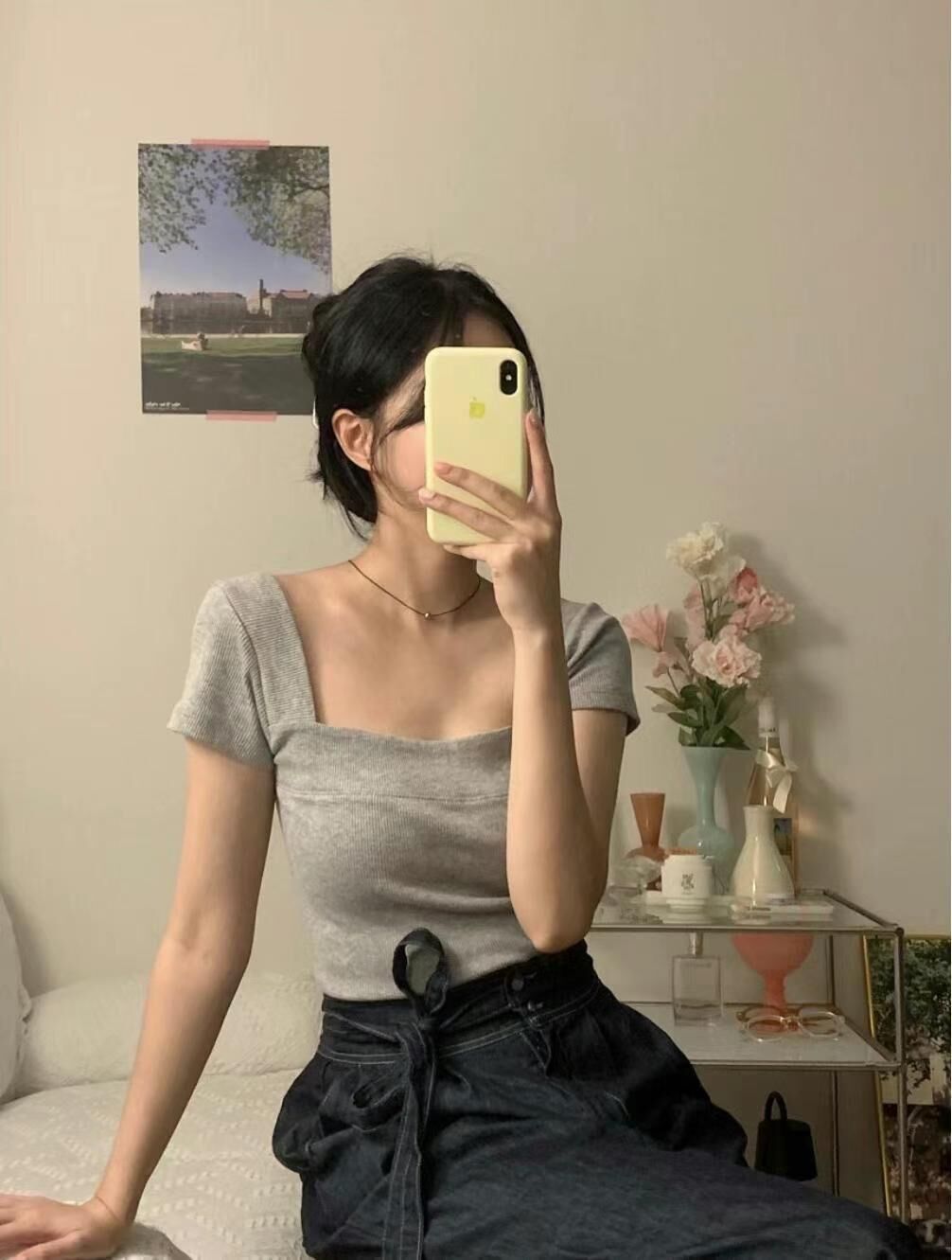 Square neck ribbed tee