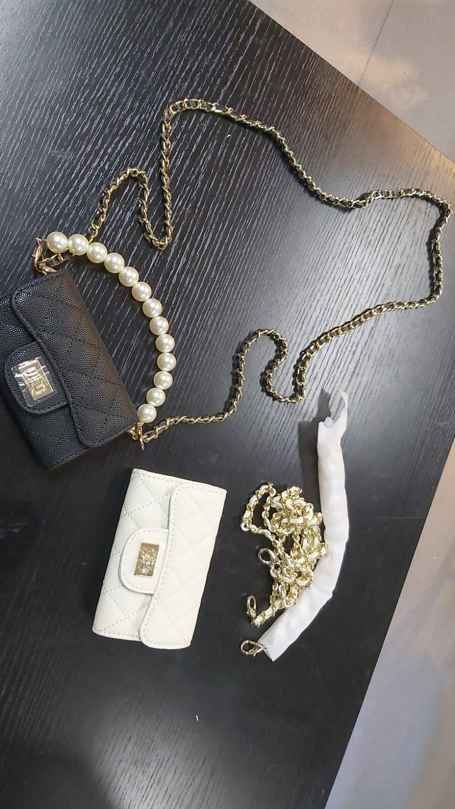 KR 皮革銀包(可手攞/有長帶可孭)此為清貨價貨品不設退換(AT6 956)