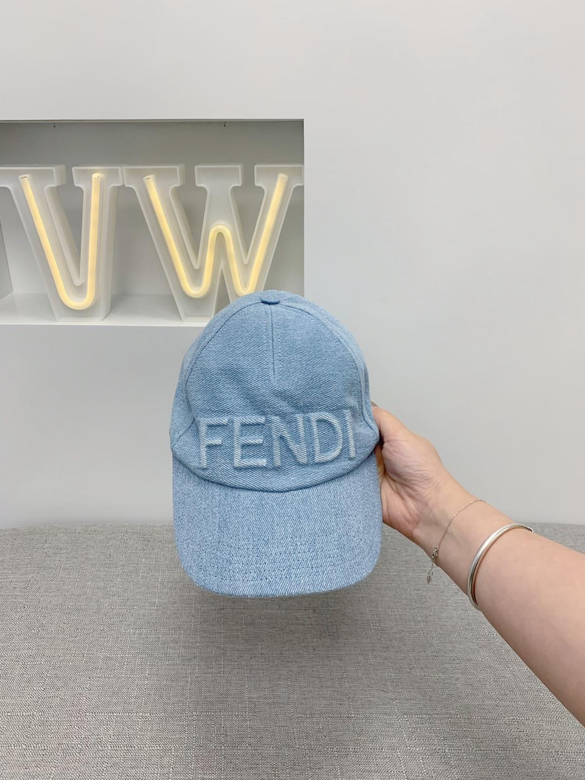 Sale Fendi Cap