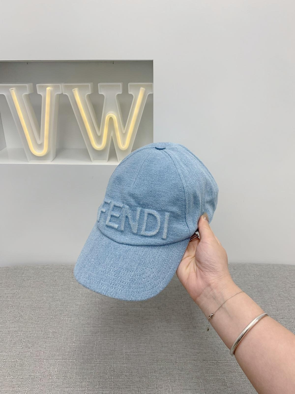 Sale Fendi Cap