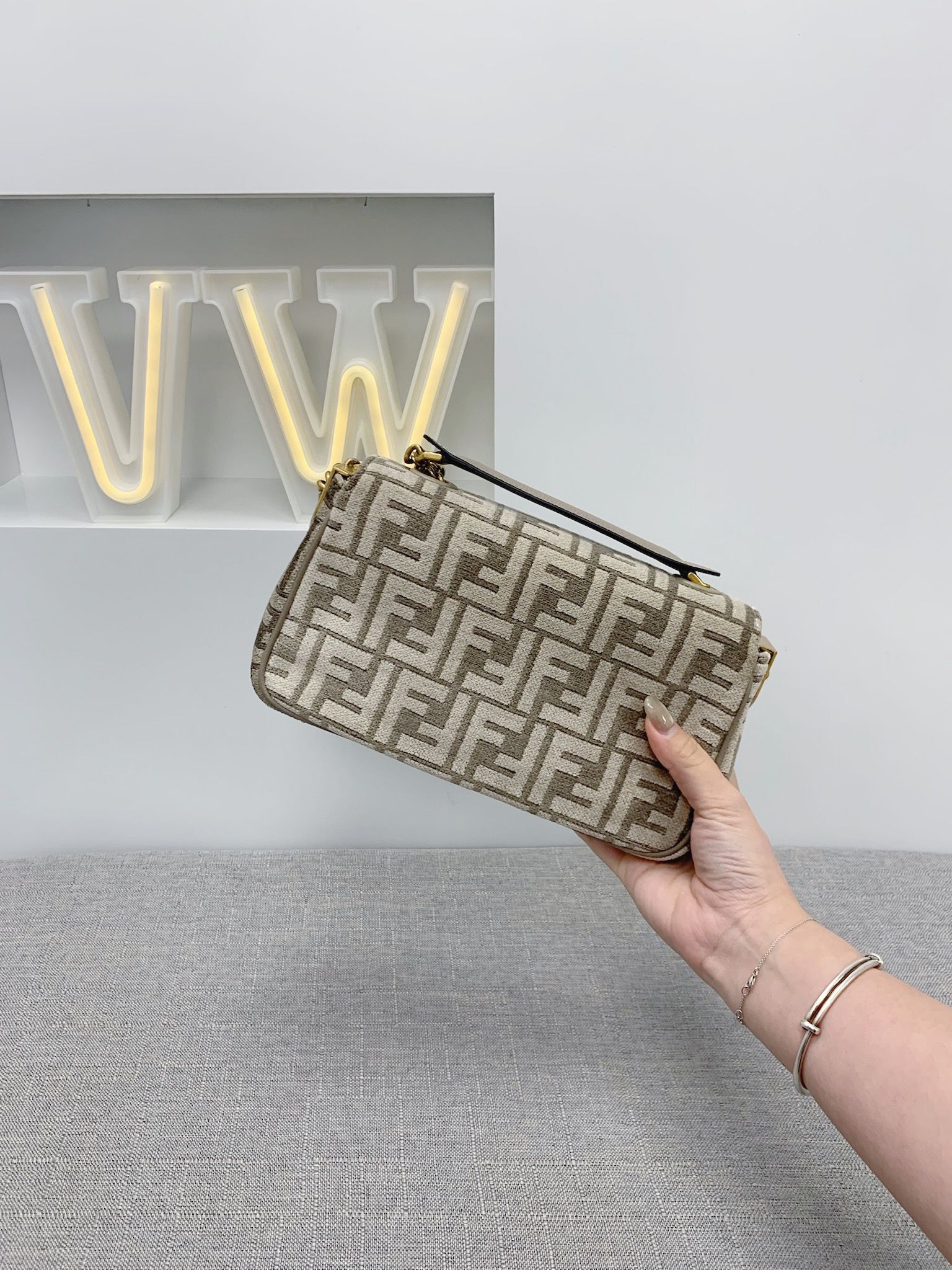 Sale Fendi Beguette Chain Bag