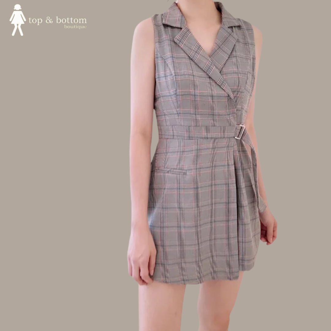 CHECKED SLEEVELESS SHORT JUMPSUIT