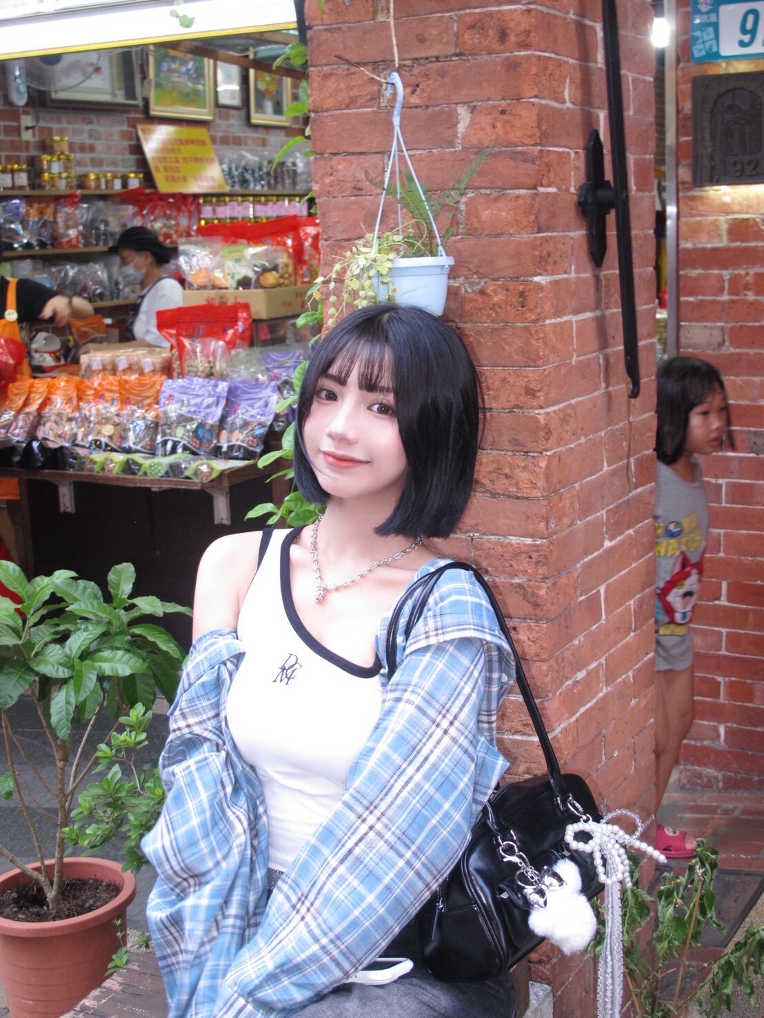 (GOAL) DCM 不對稱 刺繡 修身 純欲 斜肩 露肩 吊帶背心 DCM-W65