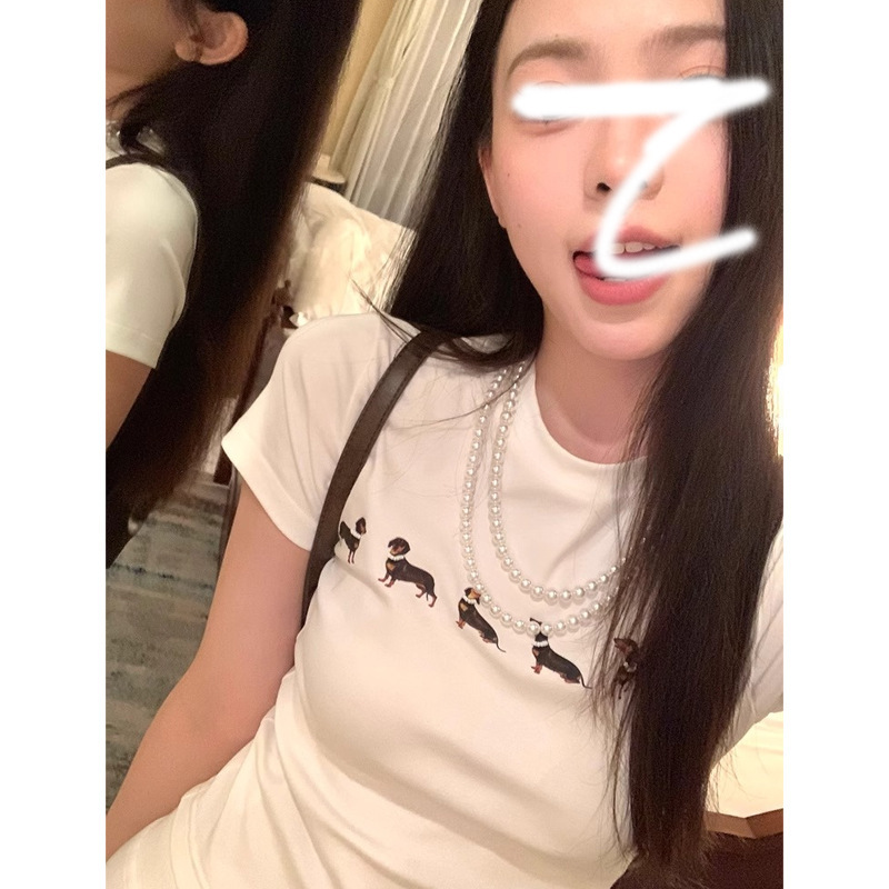 臘腸狗排排站 珍珠項鍊短袖上衣(灰/白)