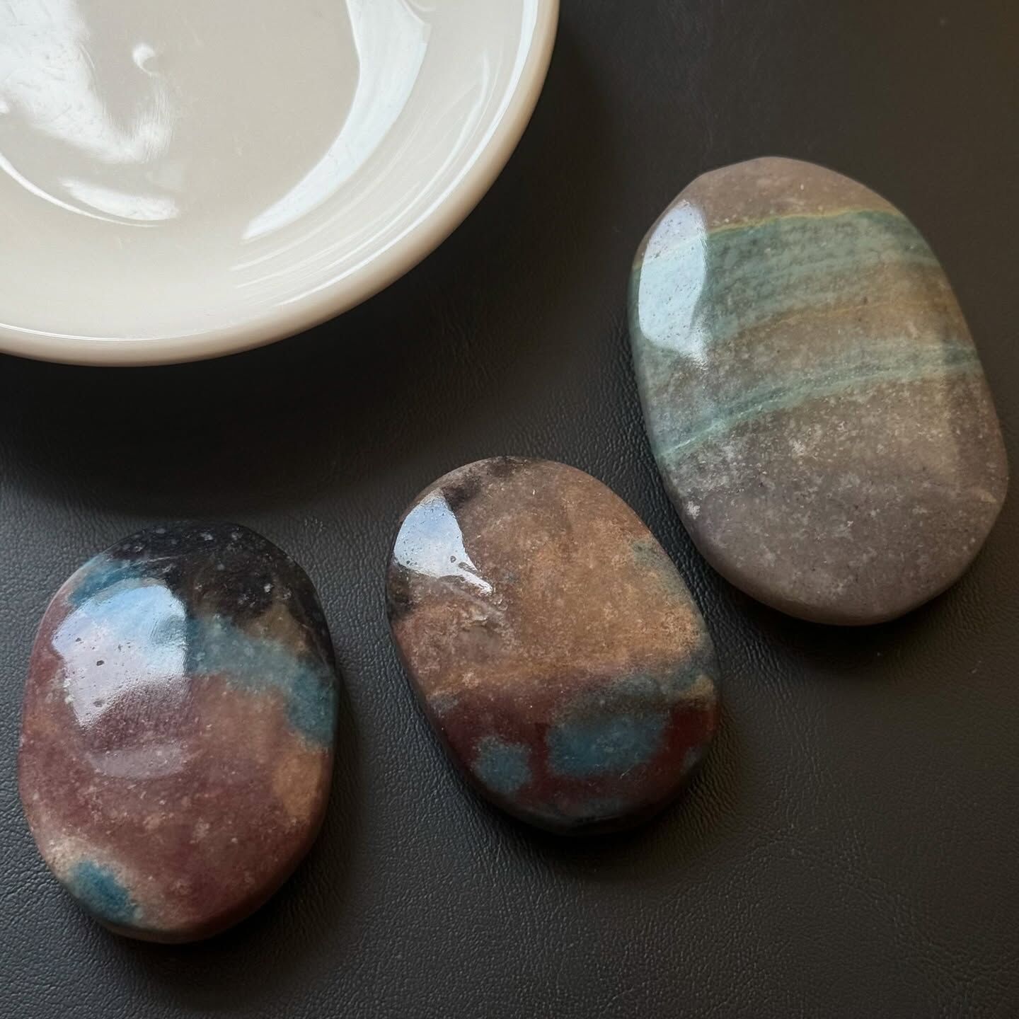 [原石] 氫氧磷鋁石 / 羥磷鋁石 水晶把玩