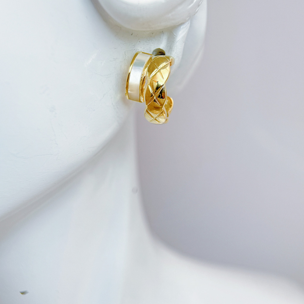 拼接絎縫圓弧耳環