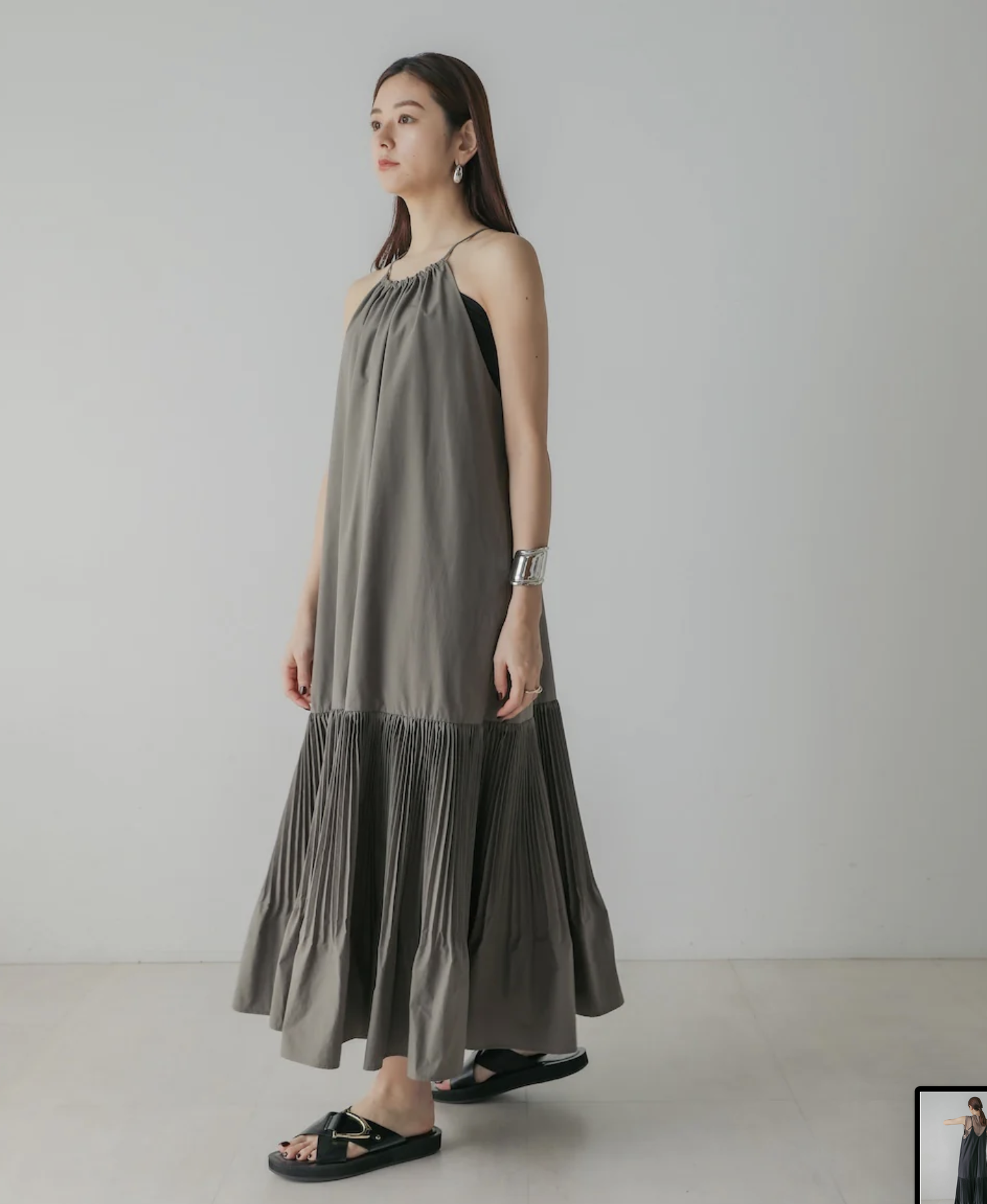 層疊吊帶連身裙