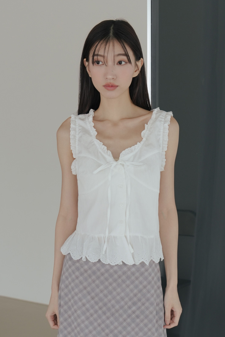 Lace Sleeveless Blouse #上衣
