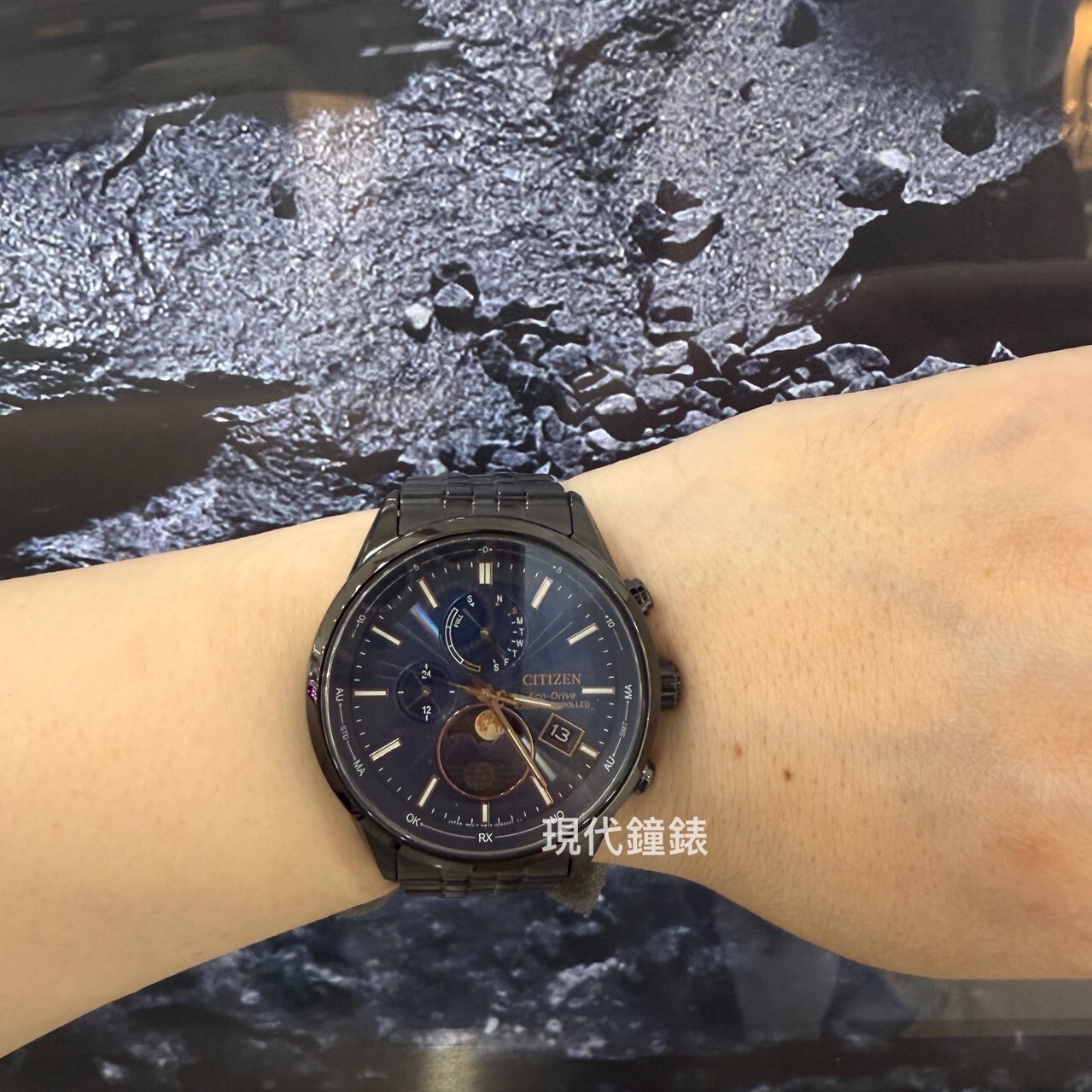 【CITIZEN 星辰】電波多時區月相錶BY1035-56L 41mm 現代鐘錶