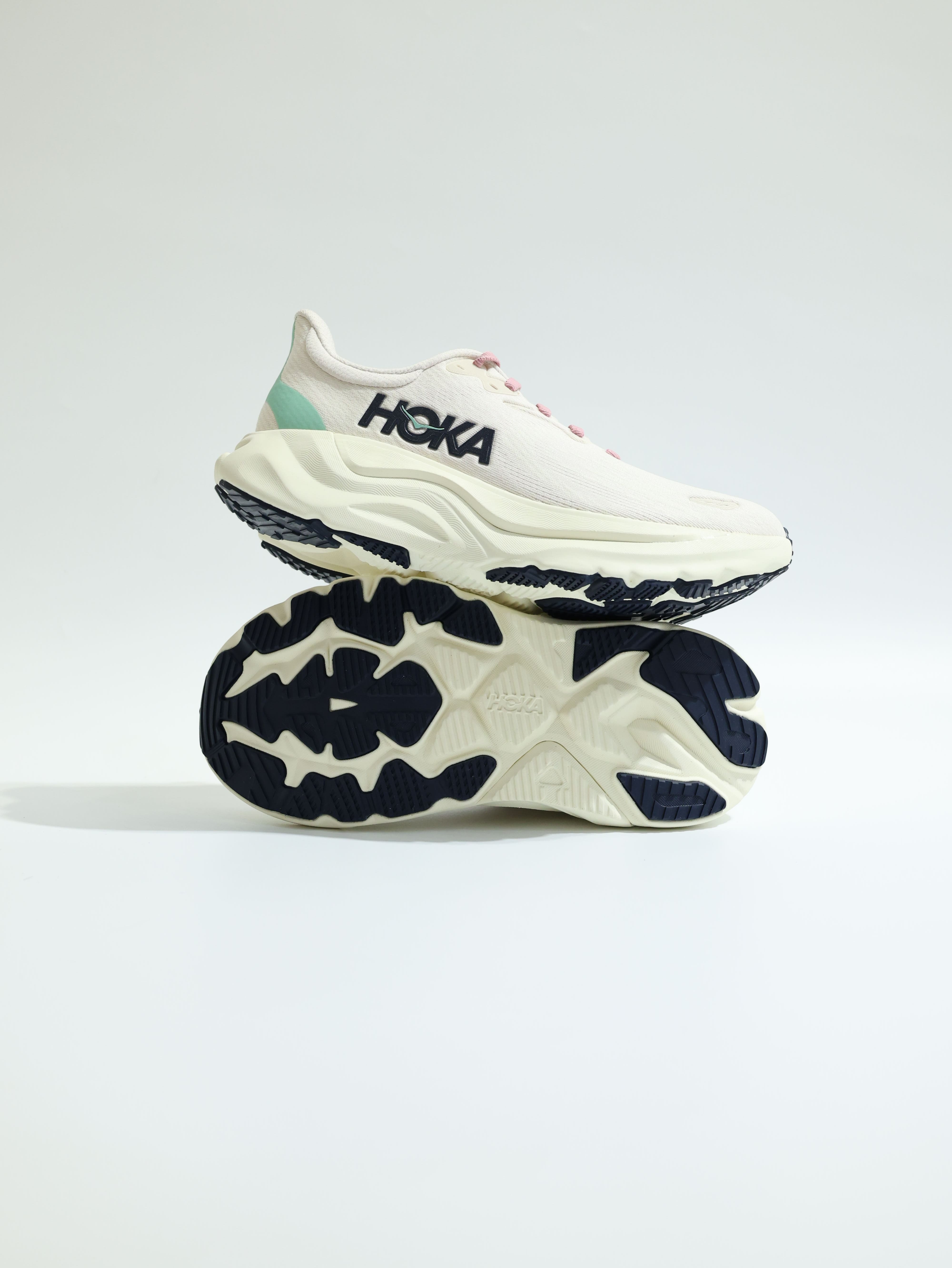 HOKA ONE ONE 女 路跑鞋 Arahi 8 Wide HO1168711