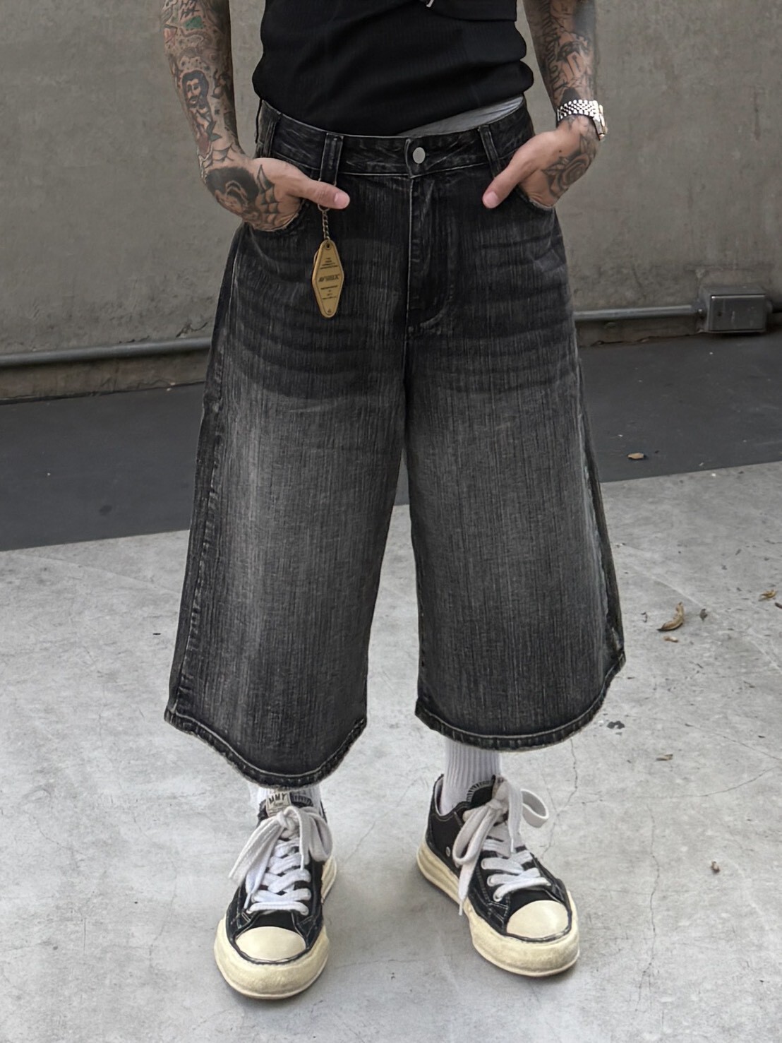 《S.V》直刷紋七分牛仔褲