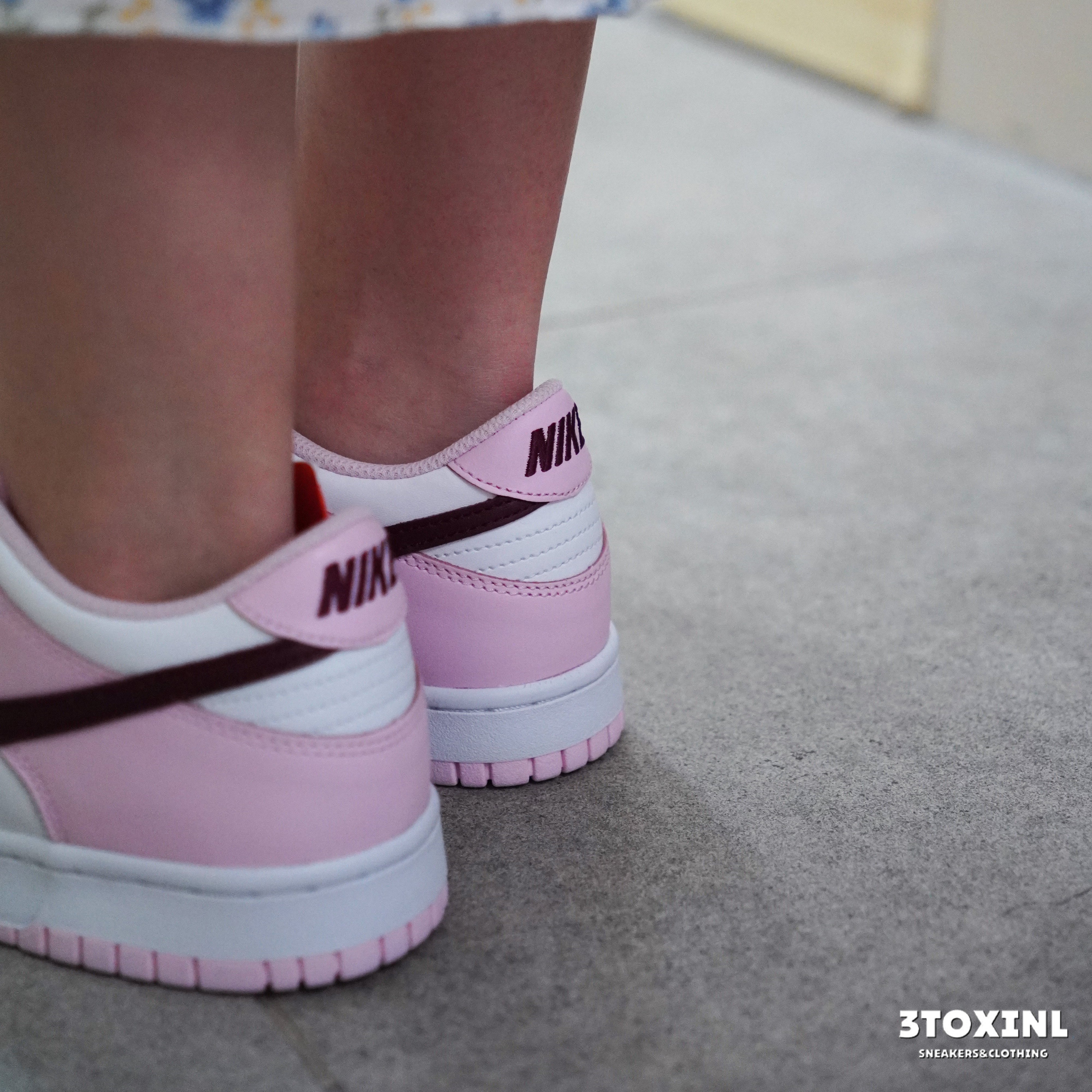 (預訂) Nike Dunk Low - Pink White (GS)