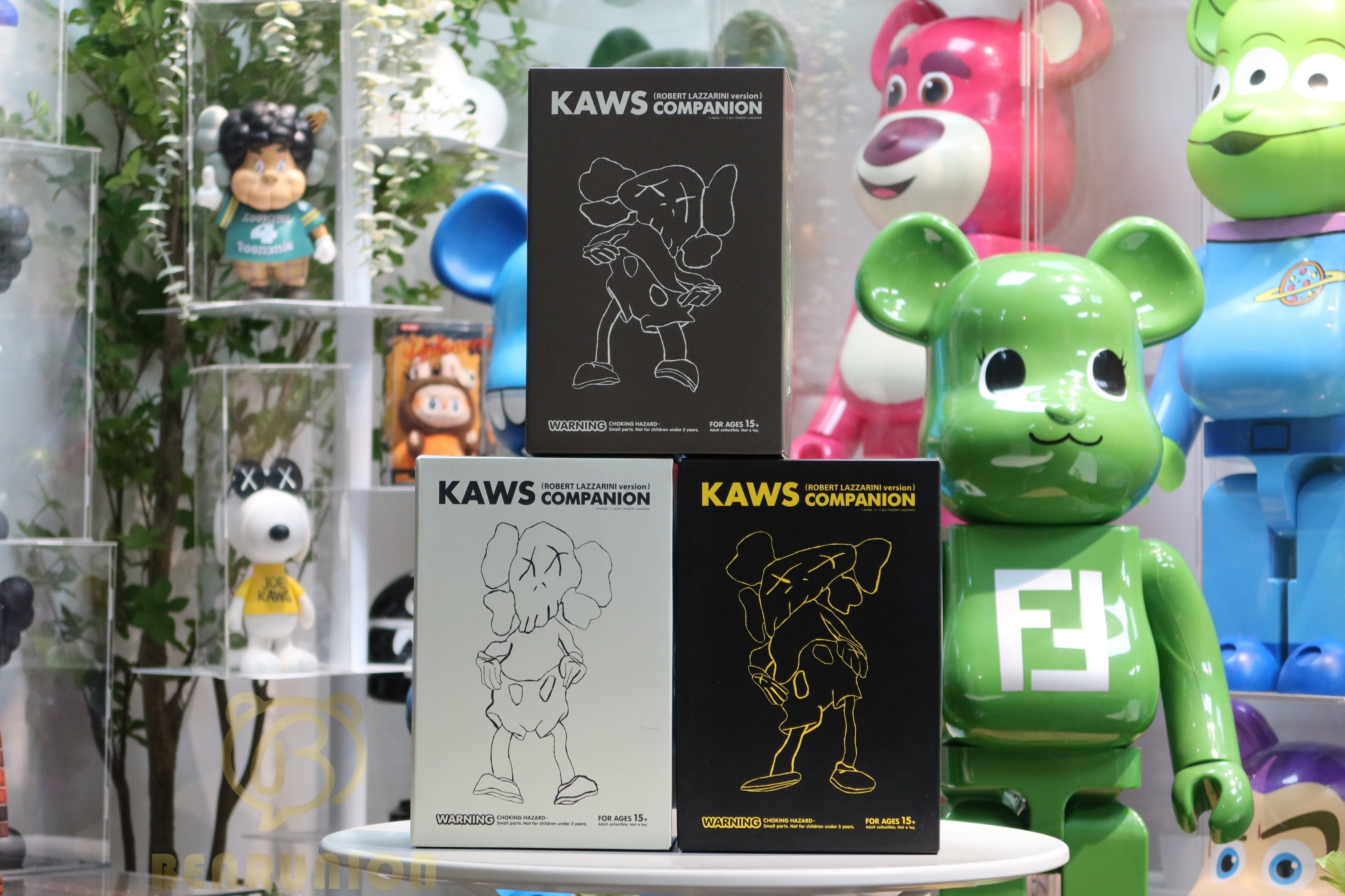 🥇現貨🥇KAWS Robert Lazzarini Companion Vinyl Figure Set of 3
